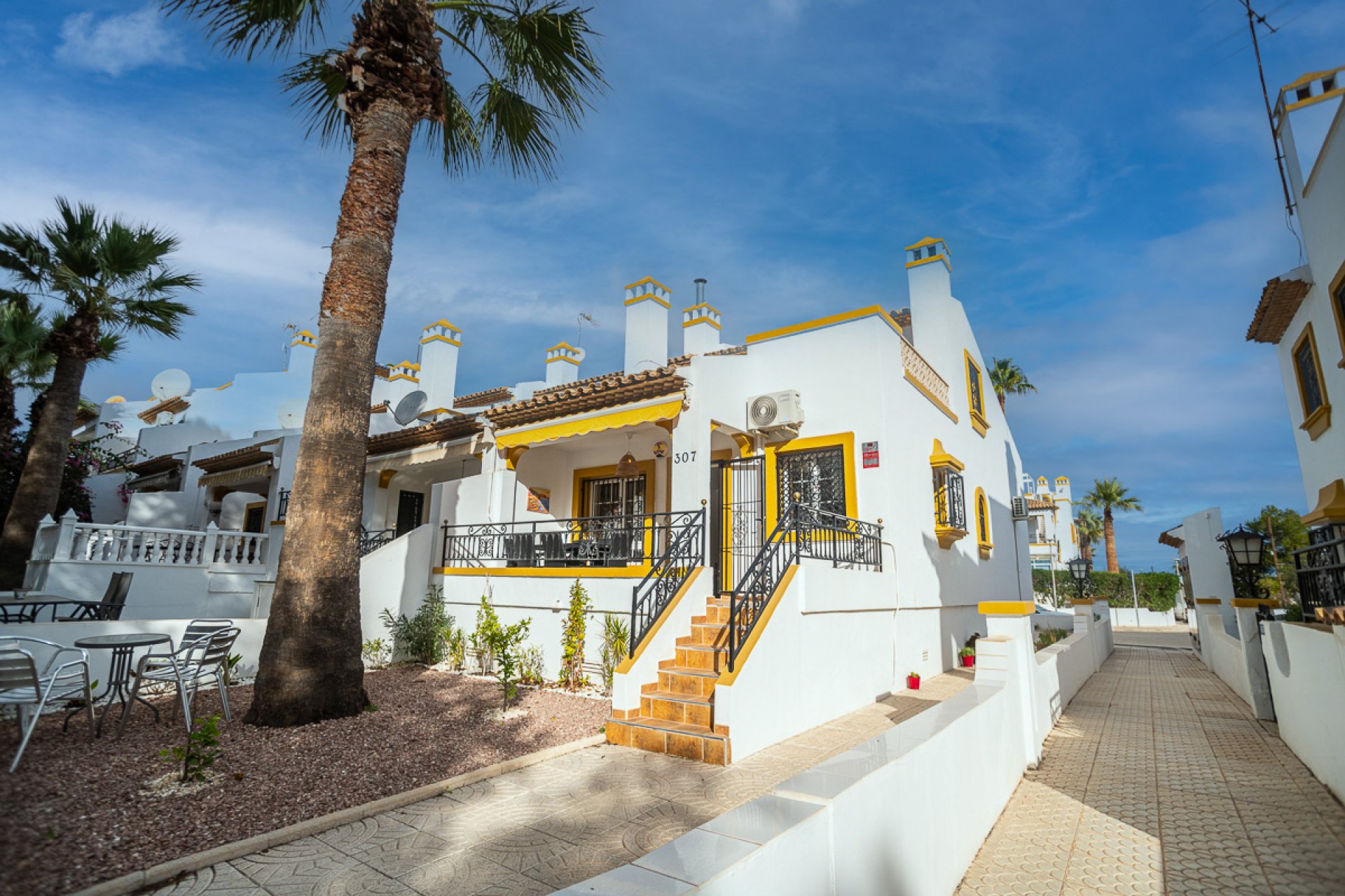 Használt Ingatlanok - Semi Detached -
Orihuela Costa - Costa Blanca