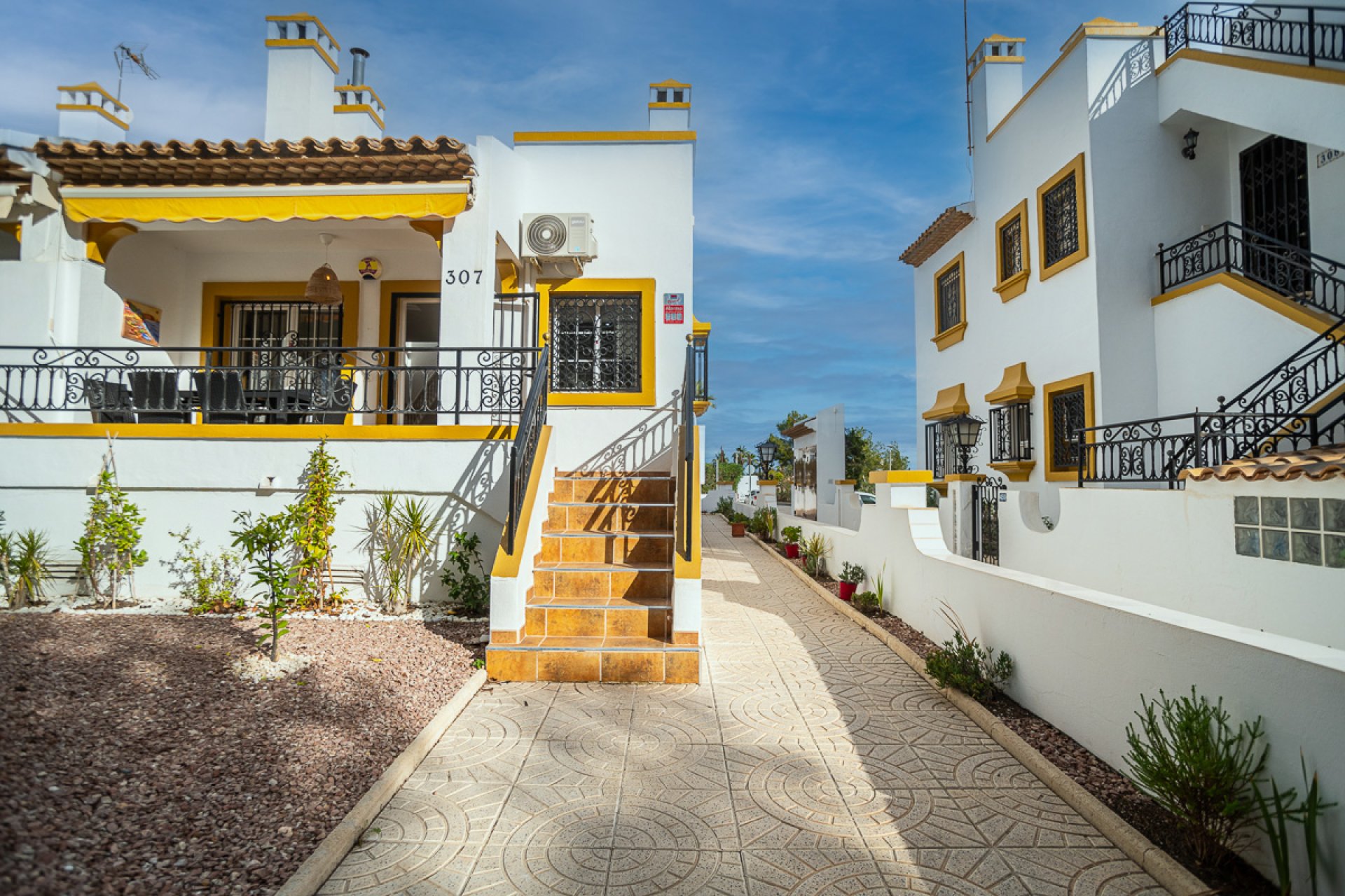 Használt Ingatlanok - Semi Detached -
Orihuela Costa - Costa Blanca