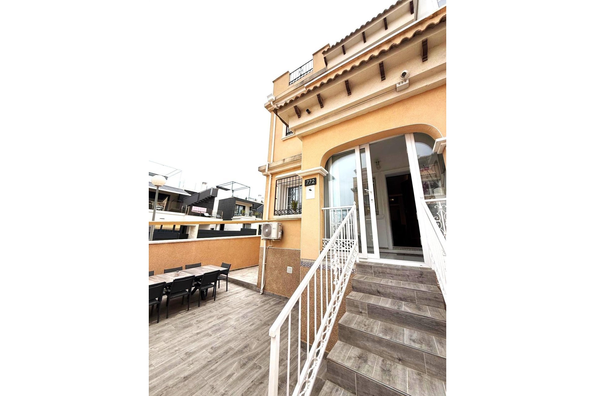 Használt Ingatlanok - Semi Detached -
Orihuela Costa - Villamartín
