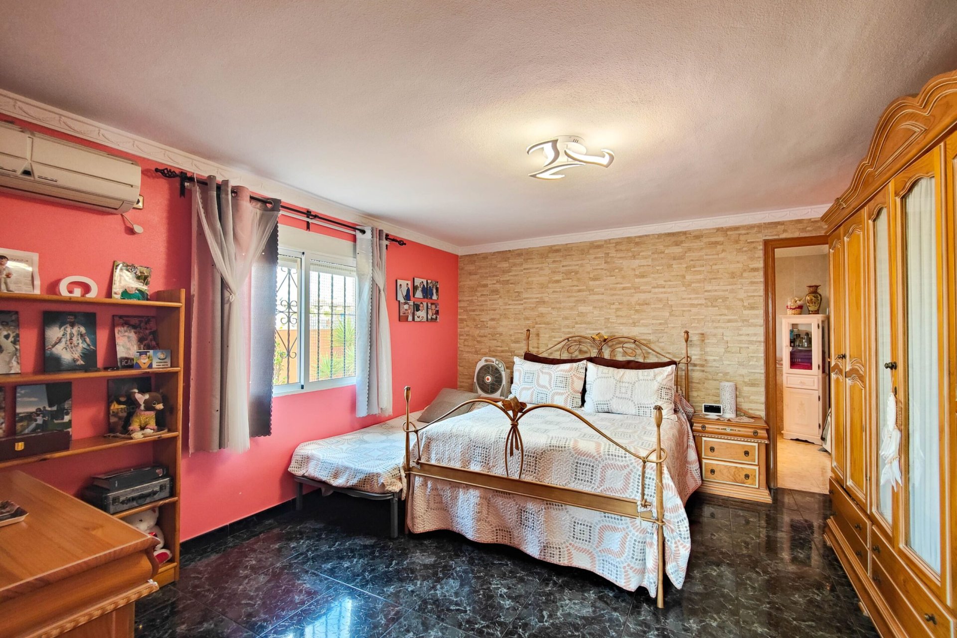 Használt Ingatlanok - Semi Detached -
Torrevieja - Costa Blanca