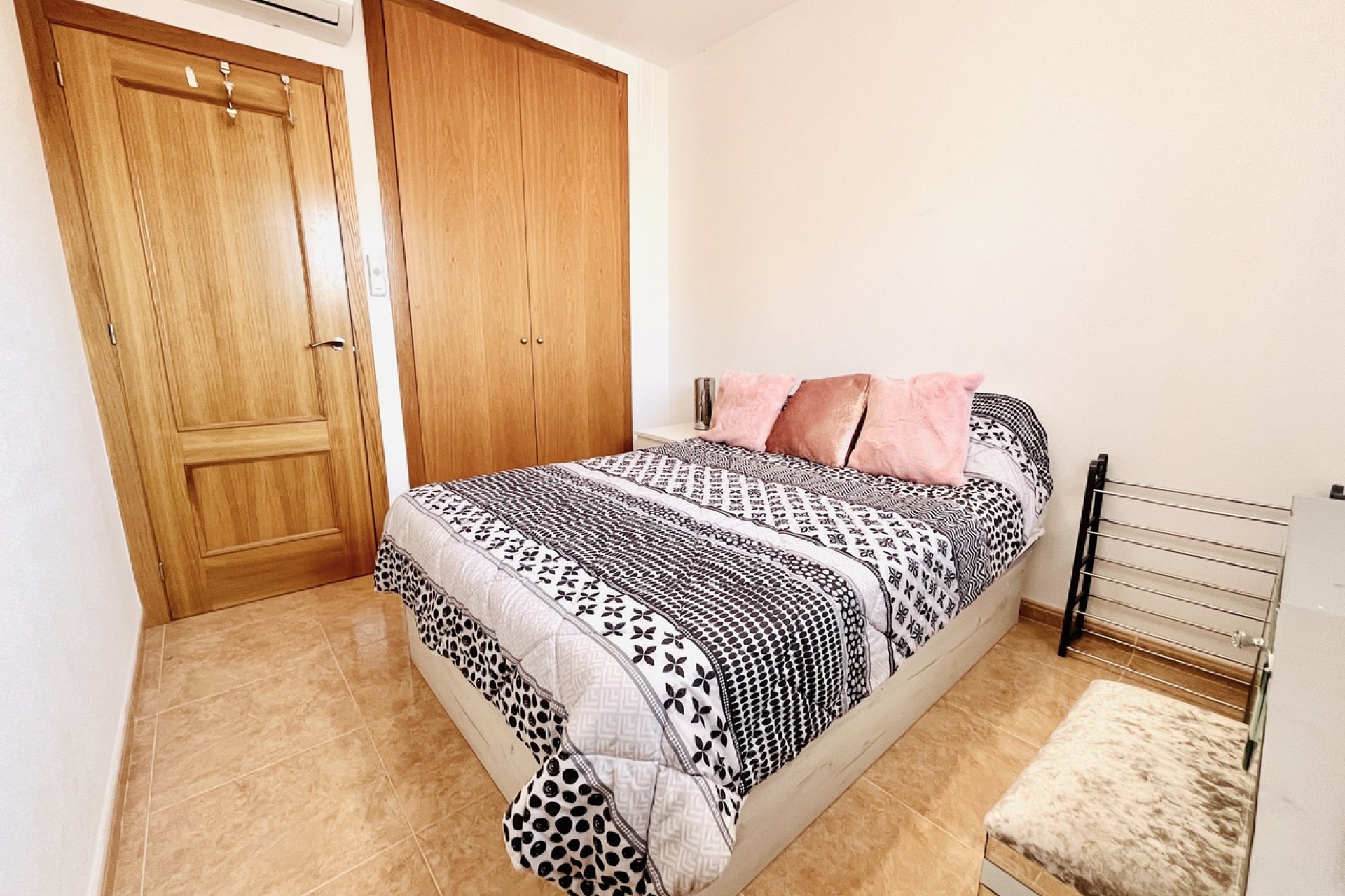 Használt Ingatlanok - Sorház -
Cabo Roig - Costa Blanca