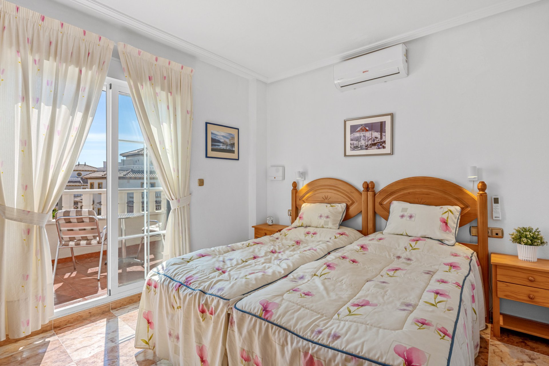 Használt Ingatlanok - Sorház -
Cabo Roig - Costa Blanca