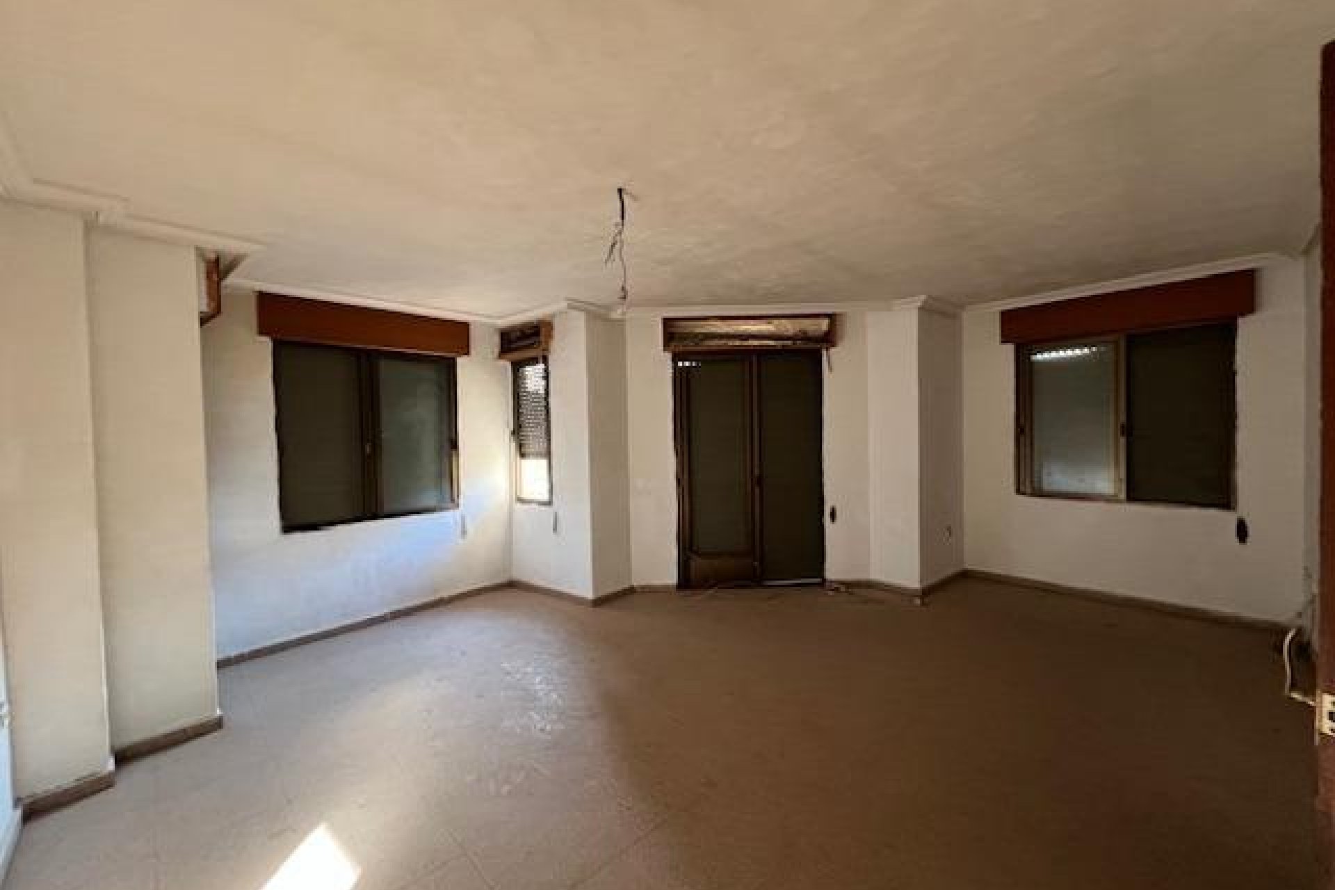 Használt Ingatlanok - Sorház -
Catral - Comunidad Valenciana