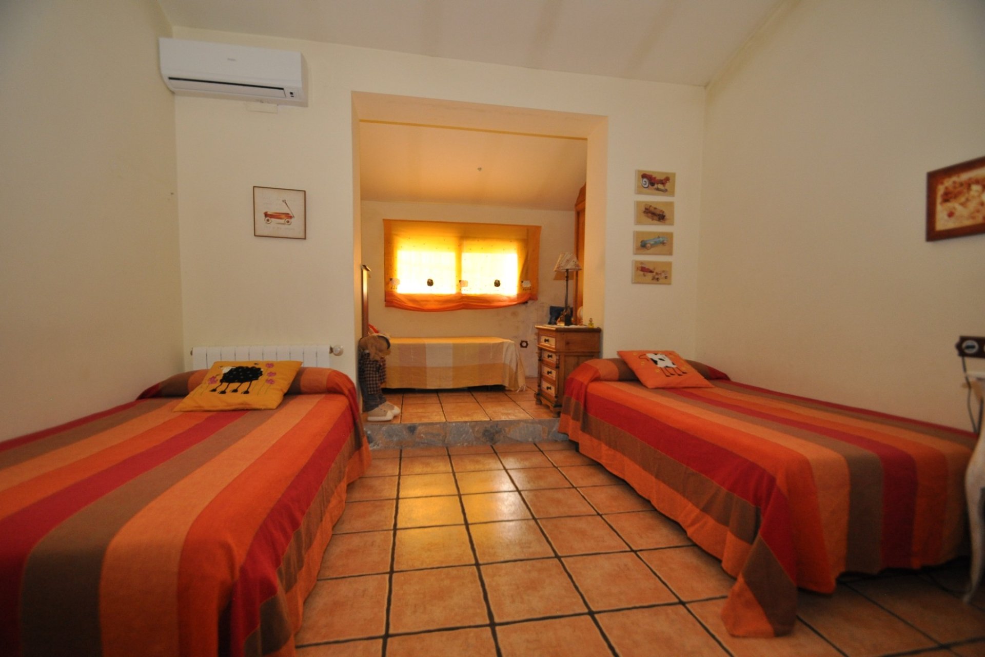 Használt Ingatlanok - Sorház -
Chinorlet - Inland