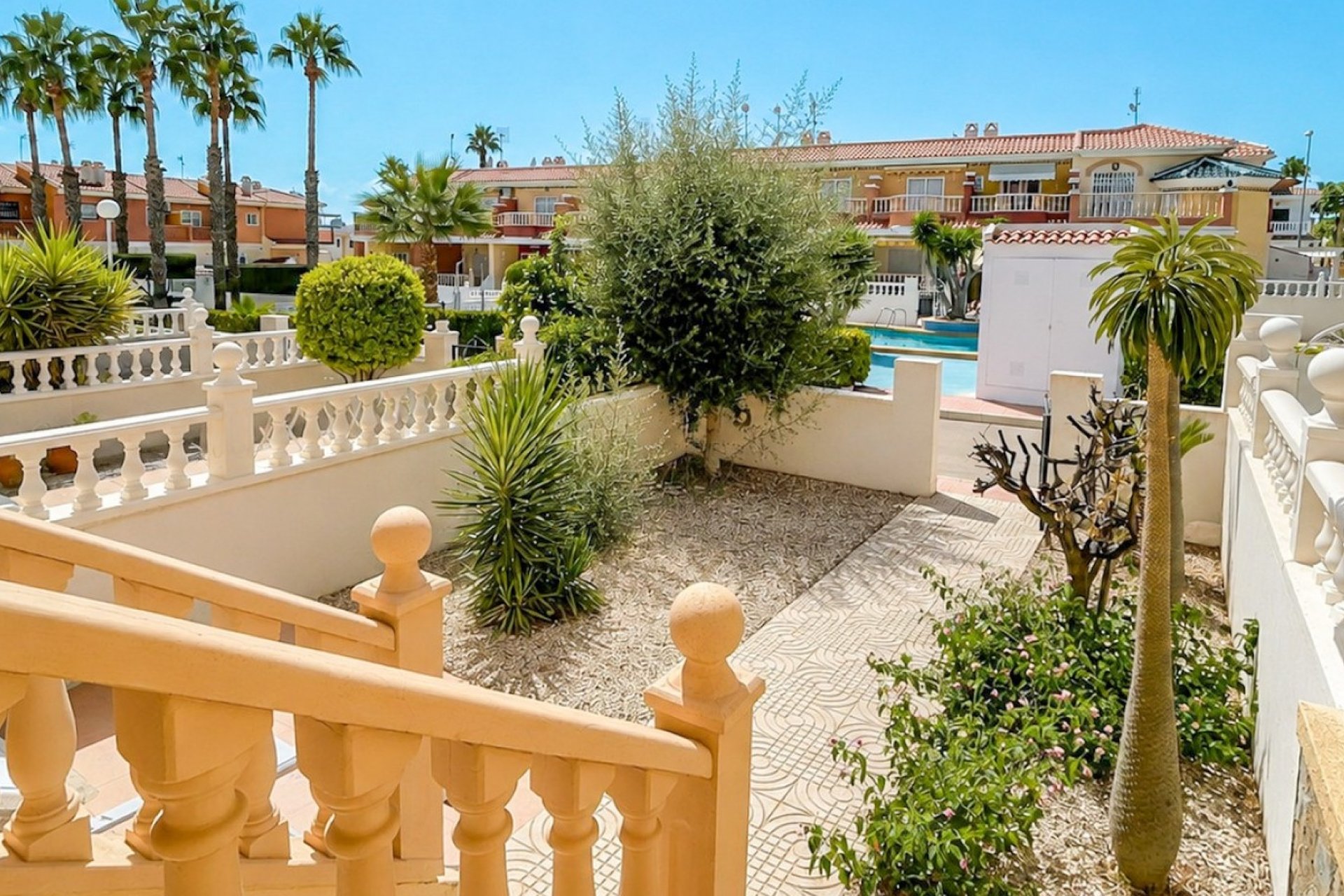 Használt Ingatlanok - Sorház -
Ciudad Quesada - Costa Blanca