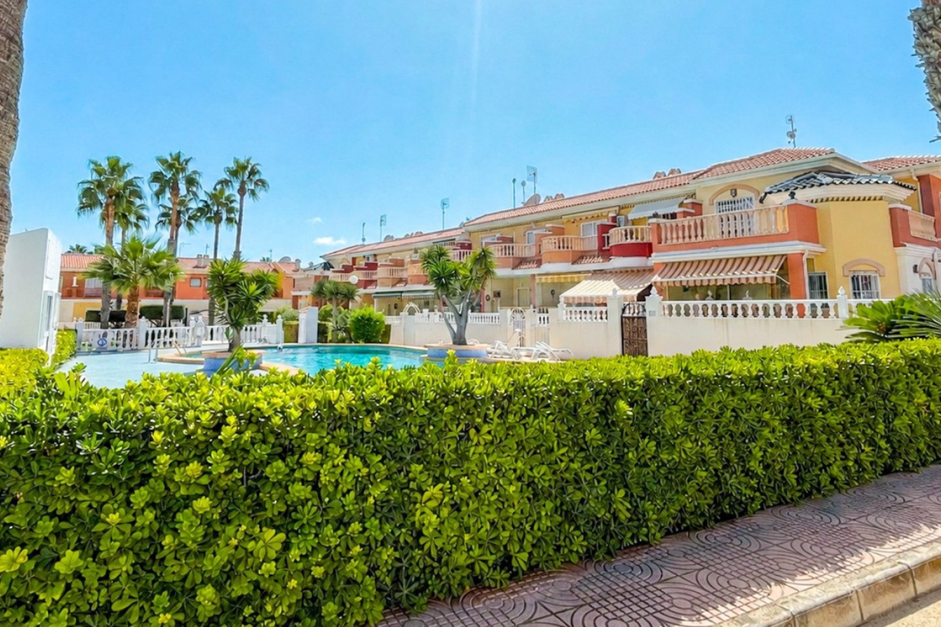 Használt Ingatlanok - Sorház -
Ciudad Quesada - Costa Blanca