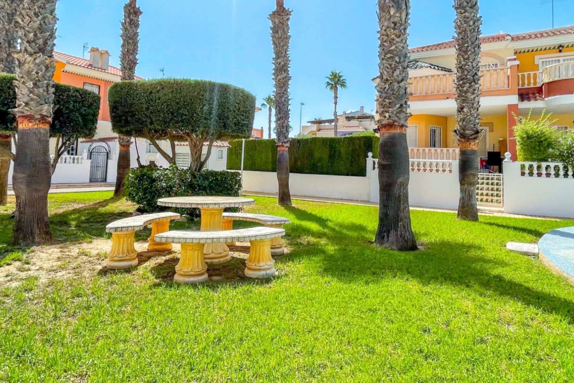 Használt Ingatlanok - Sorház -
Ciudad Quesada - Costa Blanca