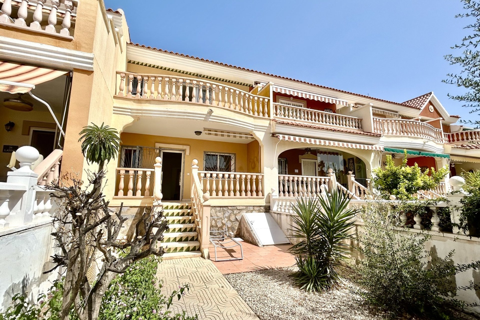 Használt Ingatlanok - Sorház -
Ciudad Quesada - Costa Blanca