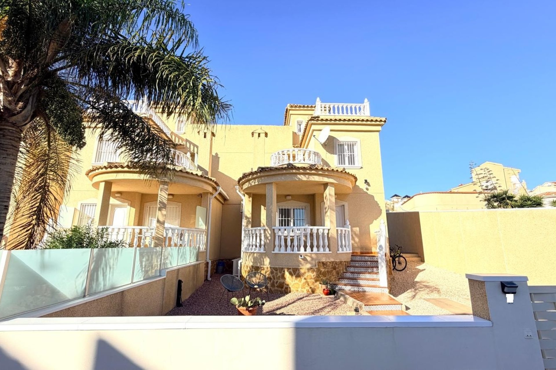 Használt Ingatlanok - Sorház -
Ciudad Quesada - Costa Blanca