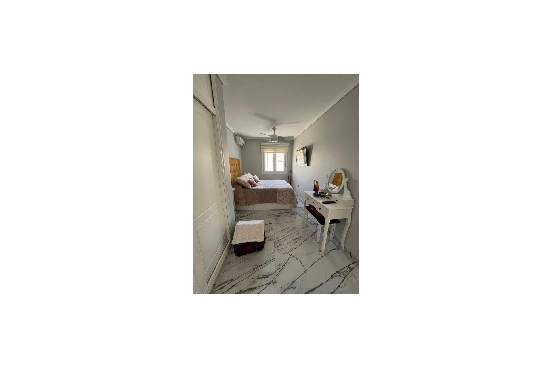 Használt Ingatlanok - Sorház -
Gran Alacant - Costa Blanca