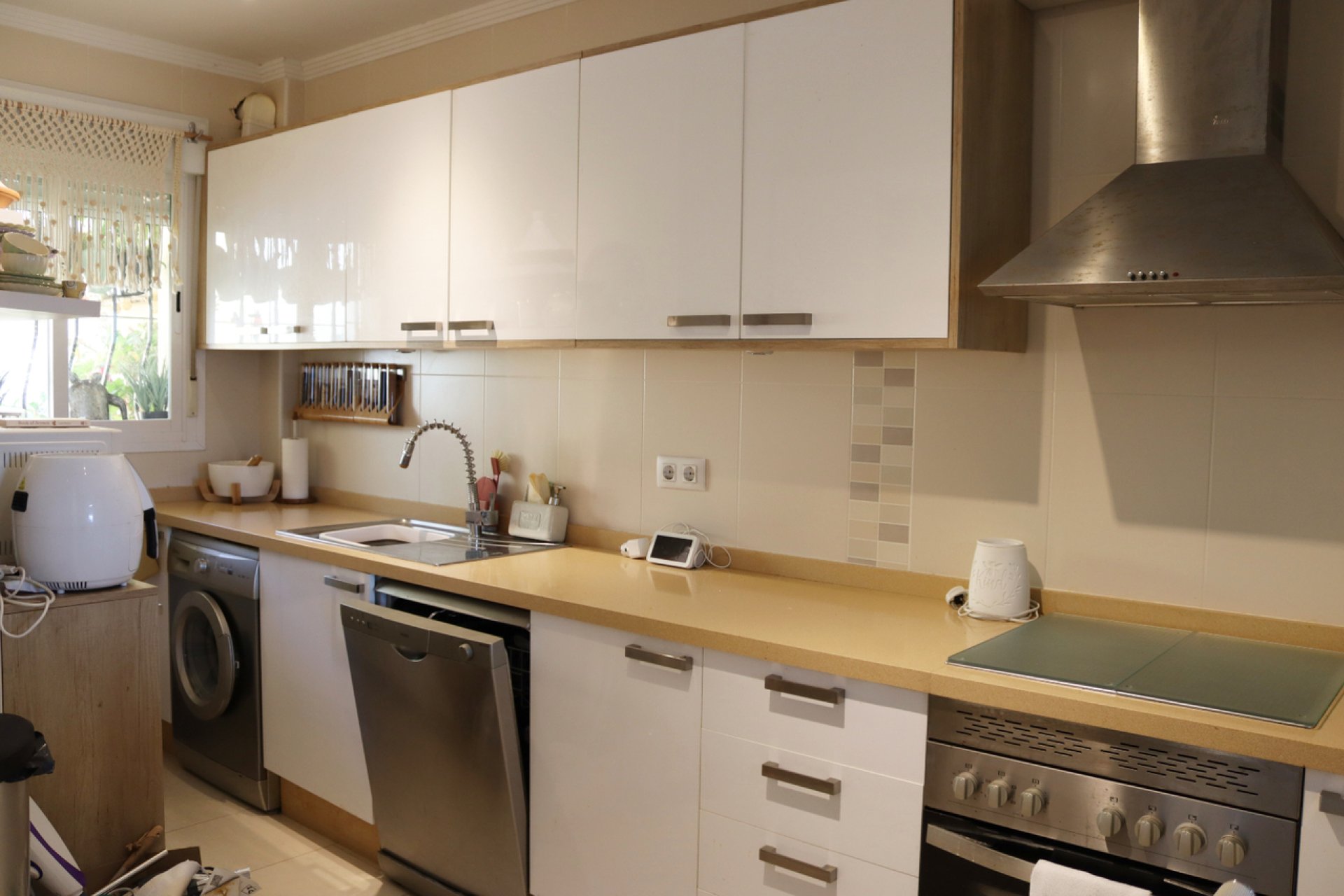 Használt Ingatlanok - Sorház -
Jalón - Inland