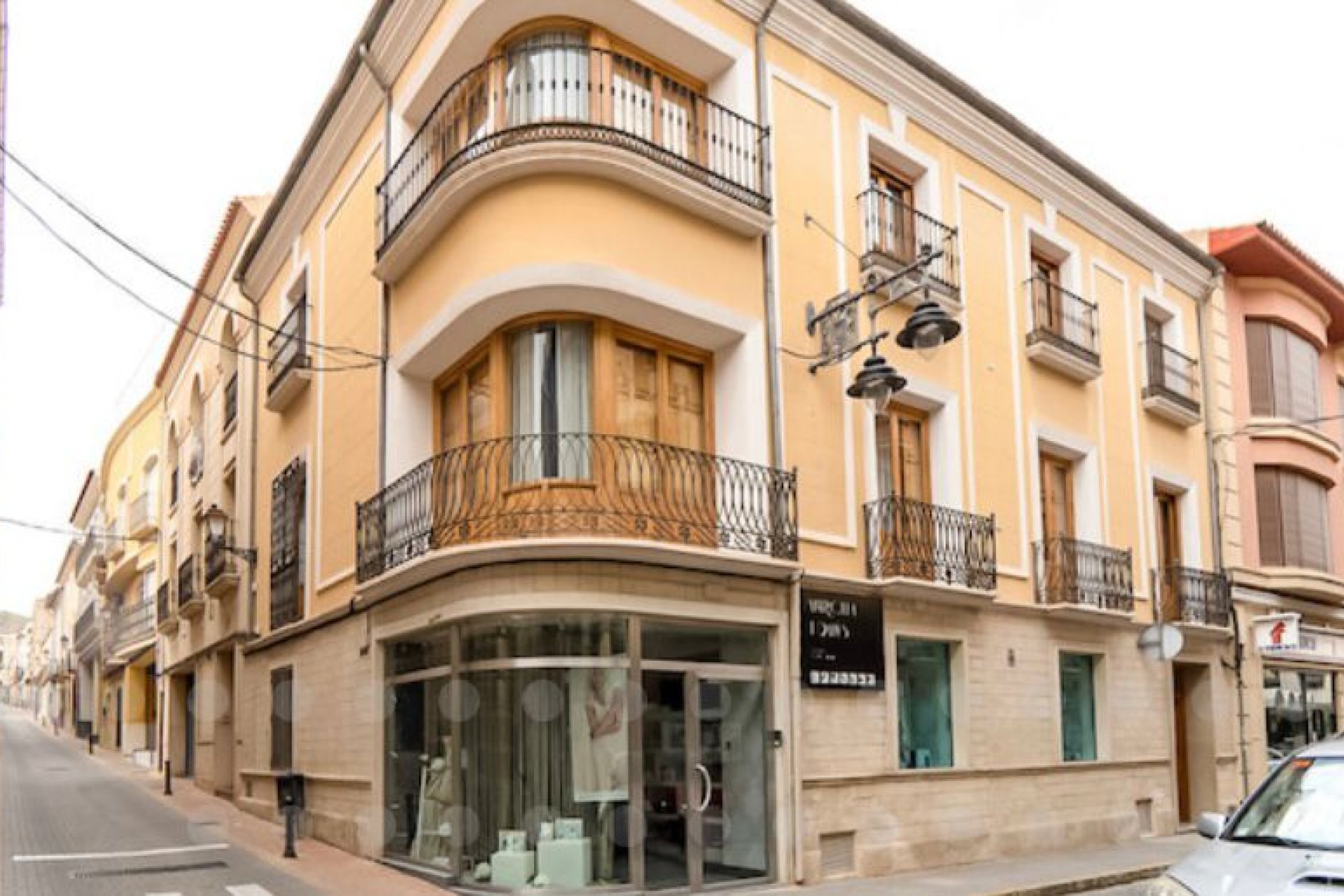 Használt Ingatlanok - Sorház -
Jumilla - Inland