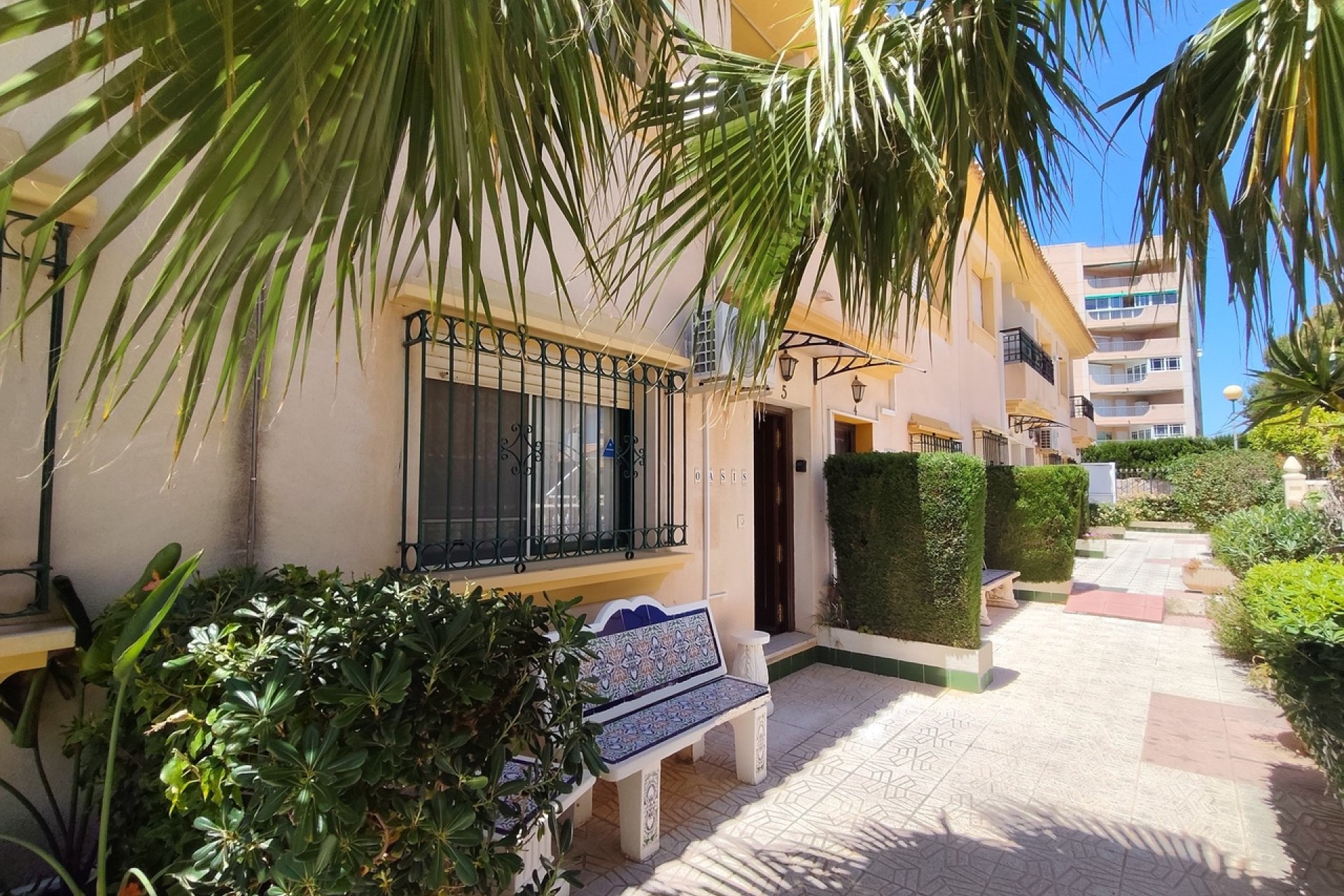 Használt Ingatlanok - Sorház -
La Zenia - Costa Blanca