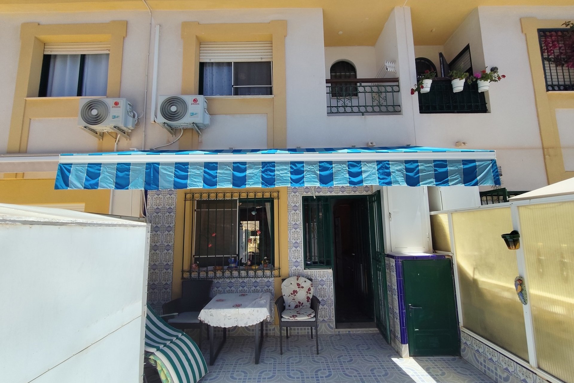 Használt Ingatlanok - Sorház -
La Zenia - Costa Blanca