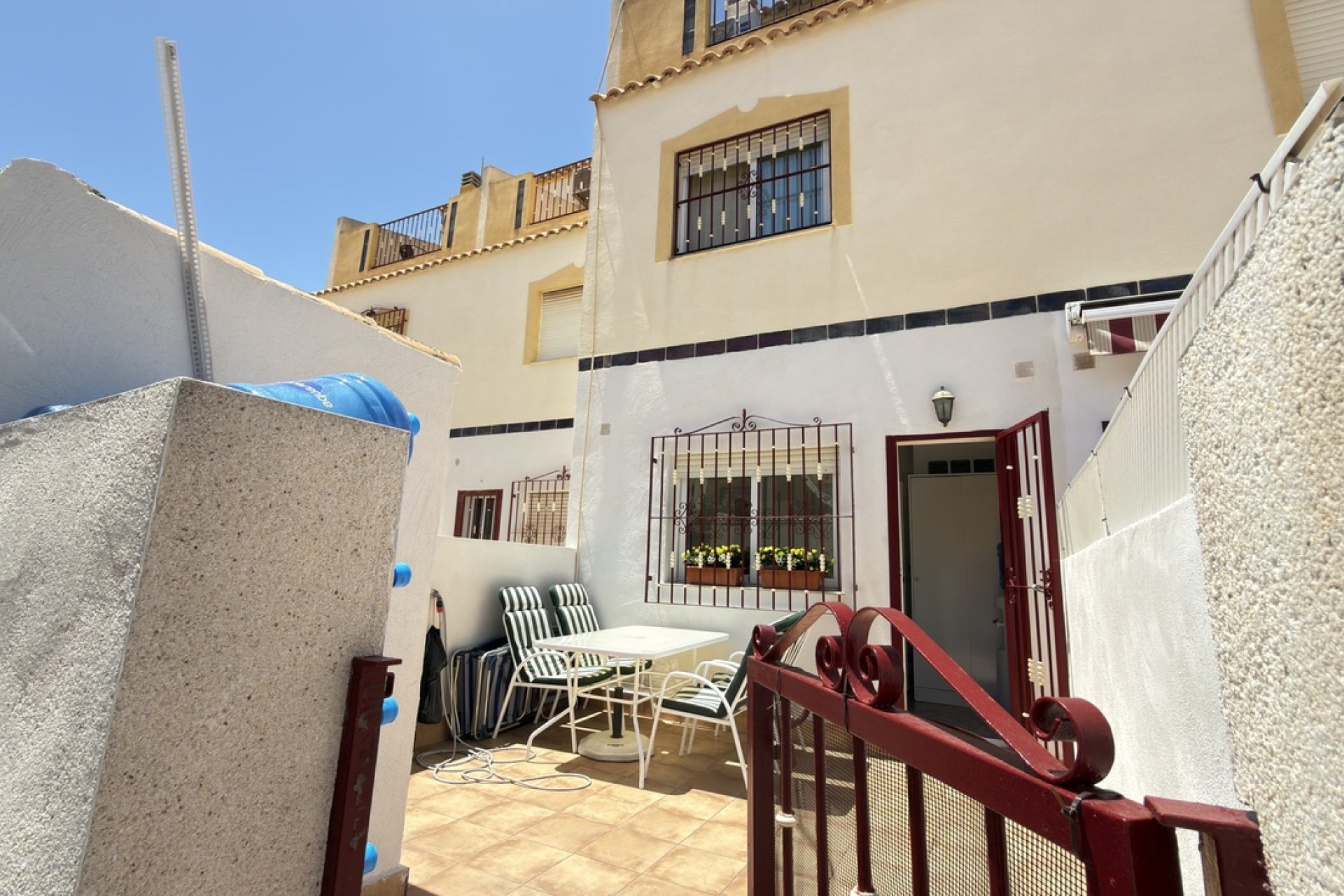 Használt Ingatlanok - Sorház -
La Zenia - Costa Blanca
