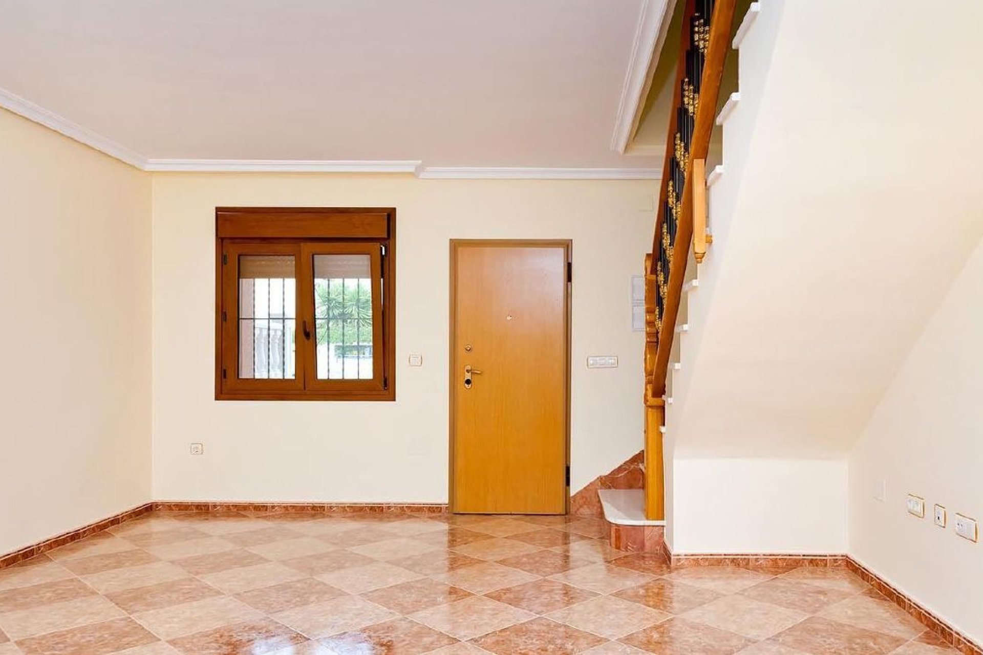 Használt Ingatlanok - Sorház -
Los Altos - Costa Blanca