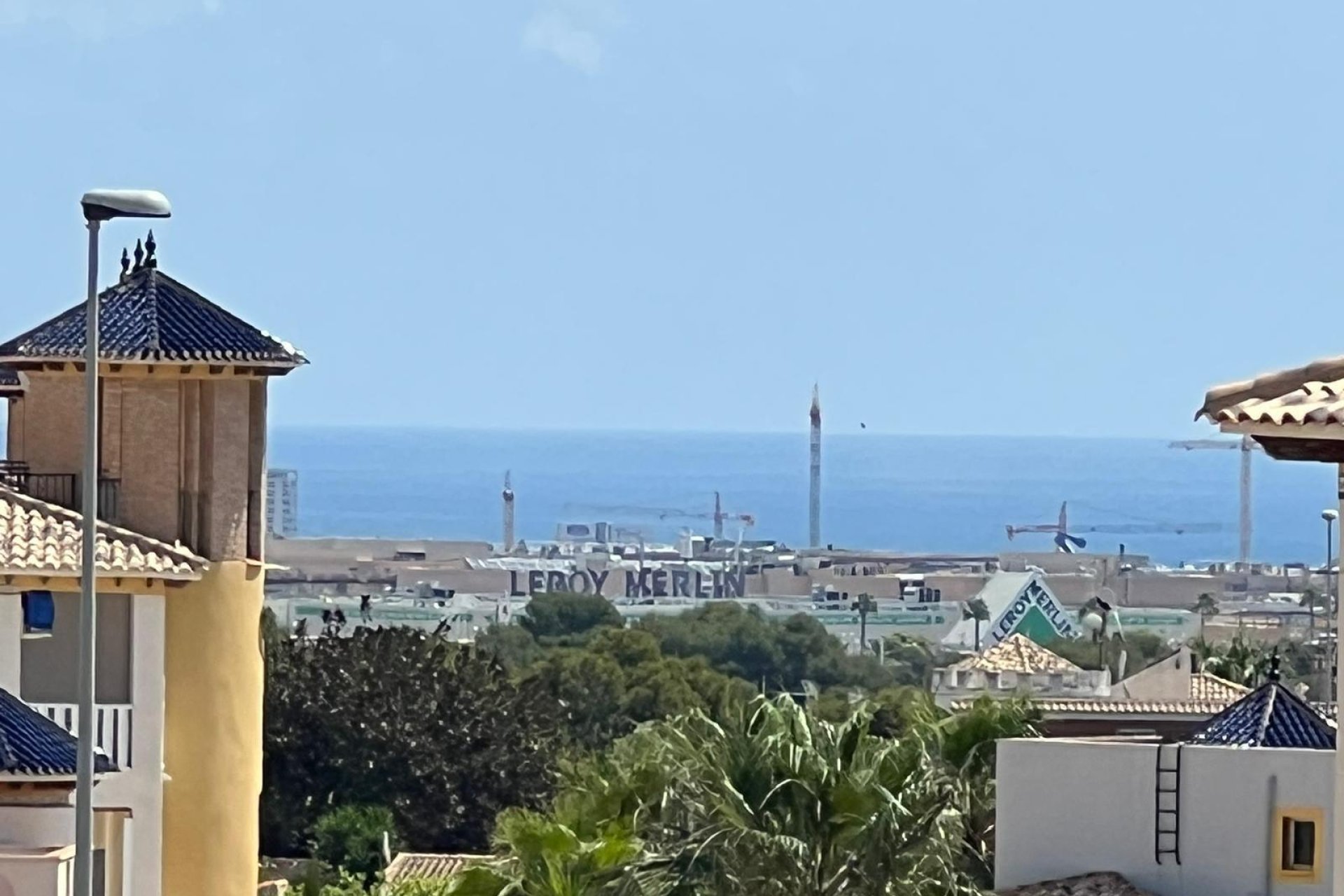 Használt Ingatlanok - Sorház -
Orihuela Costa - Montezenia