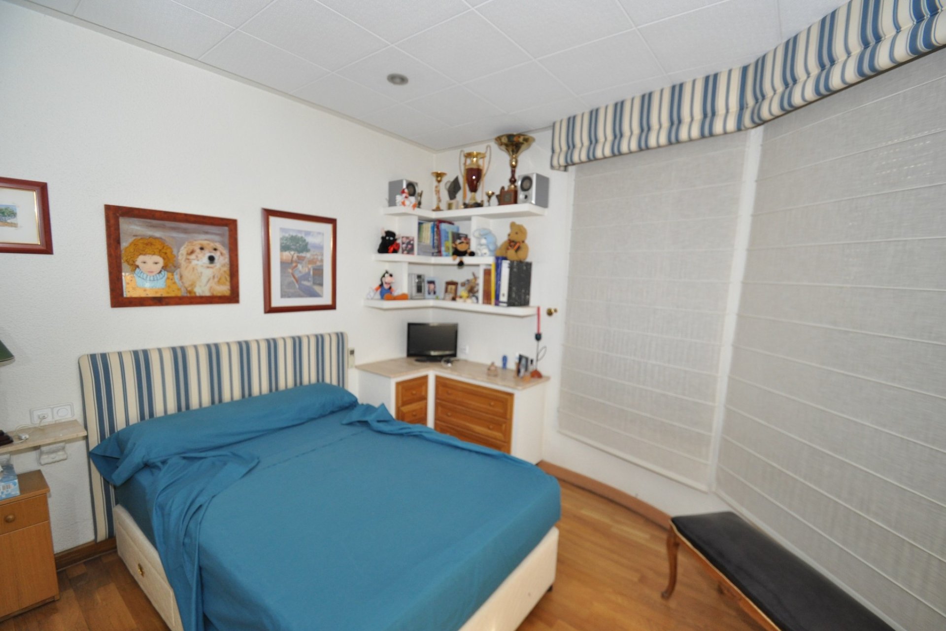 Használt Ingatlanok - Sorház -
Petrer - Inland