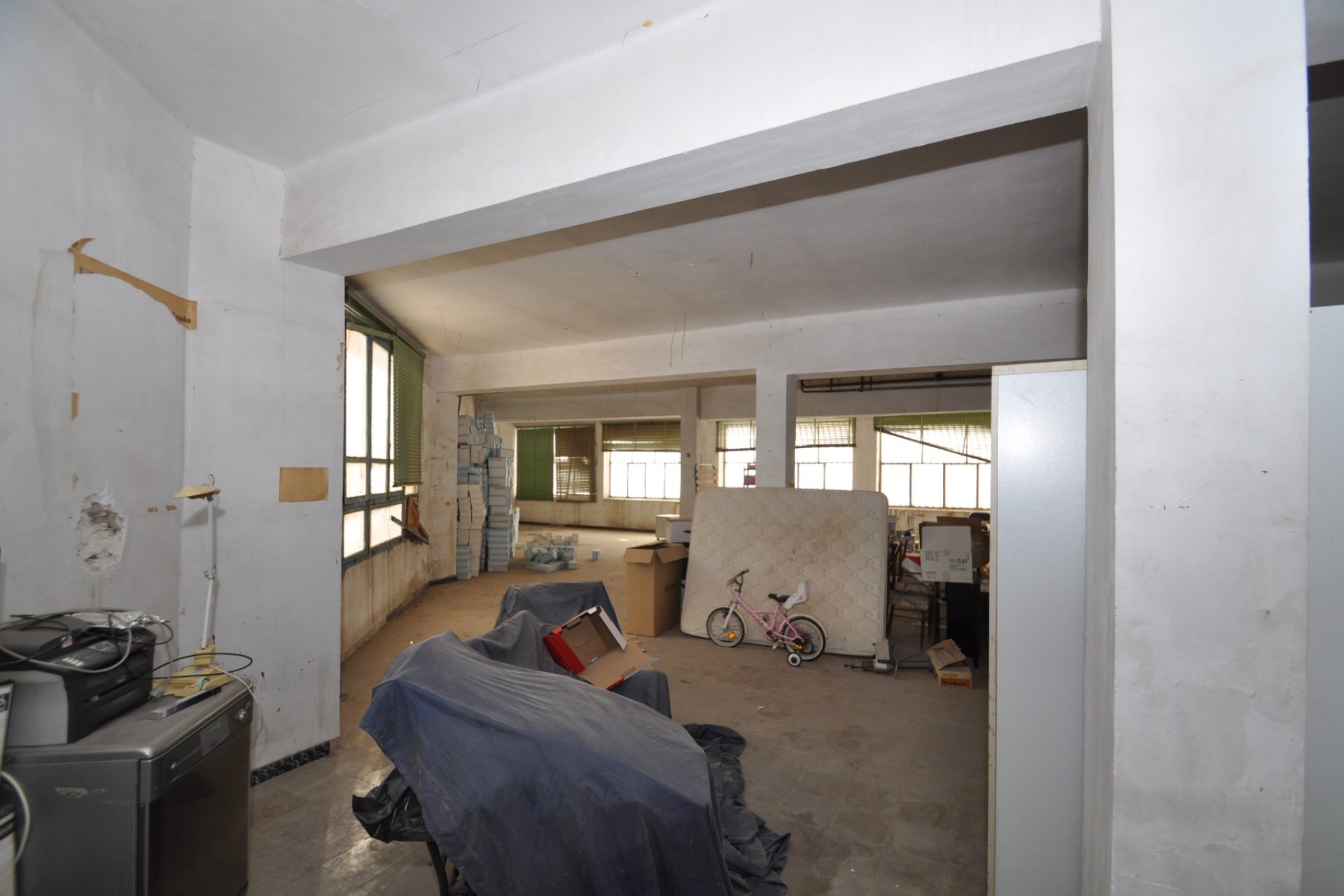 Használt Ingatlanok - Sorház -
Petrer - Inland