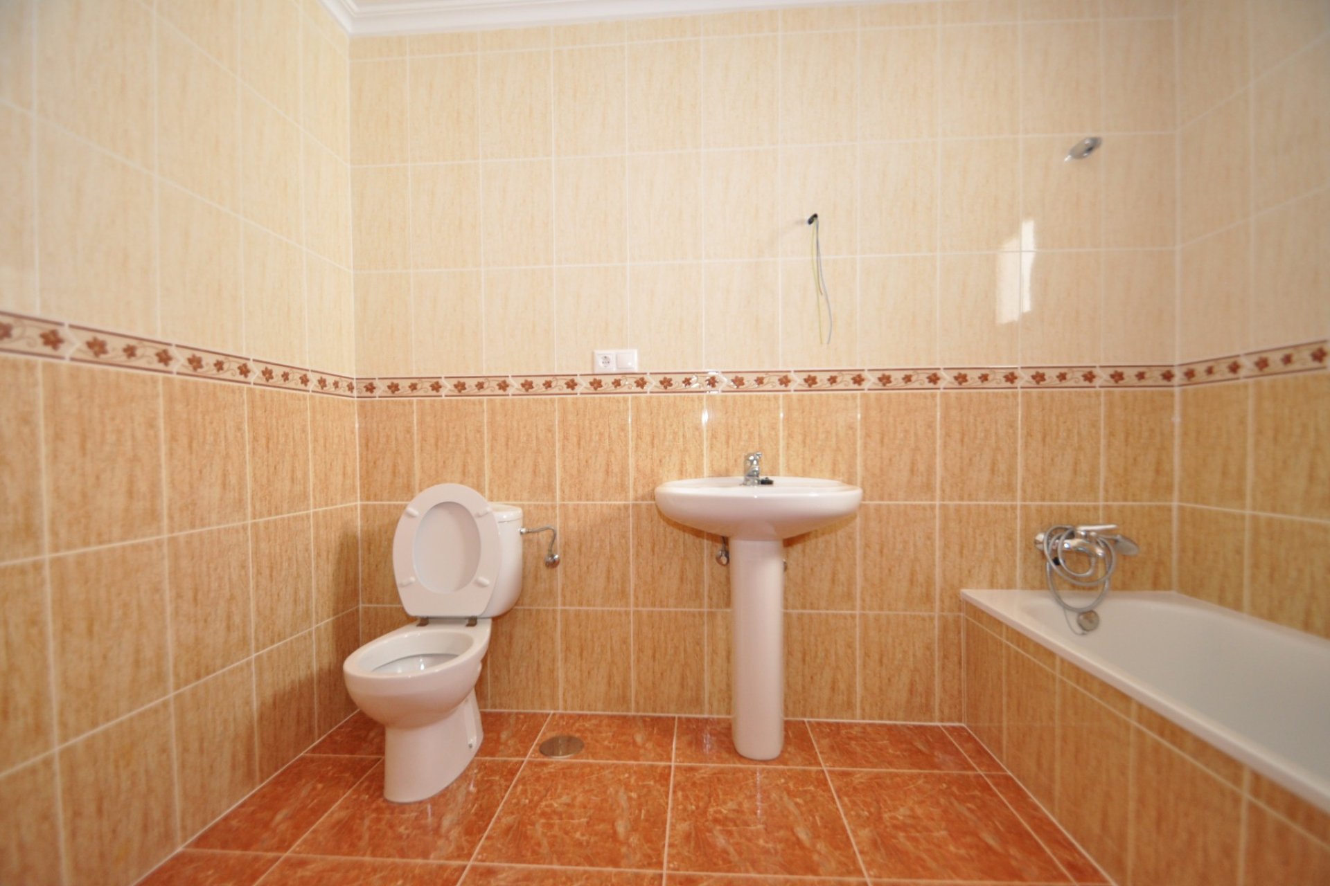 Használt Ingatlanok - Sorház -
Pinoso - Inland