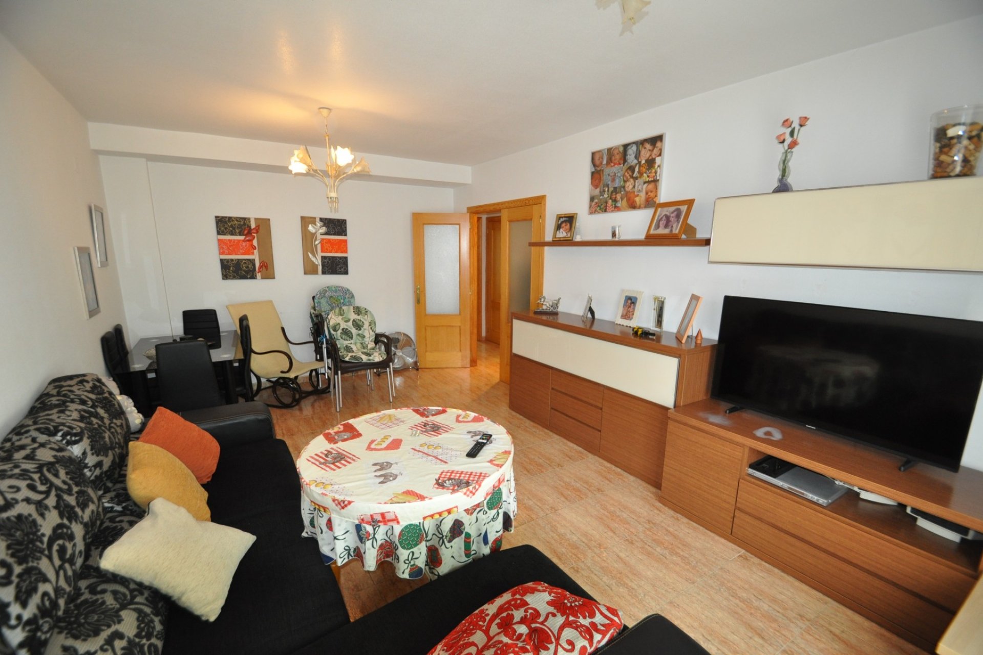 Használt Ingatlanok - Sorház -
Pinoso - Inland