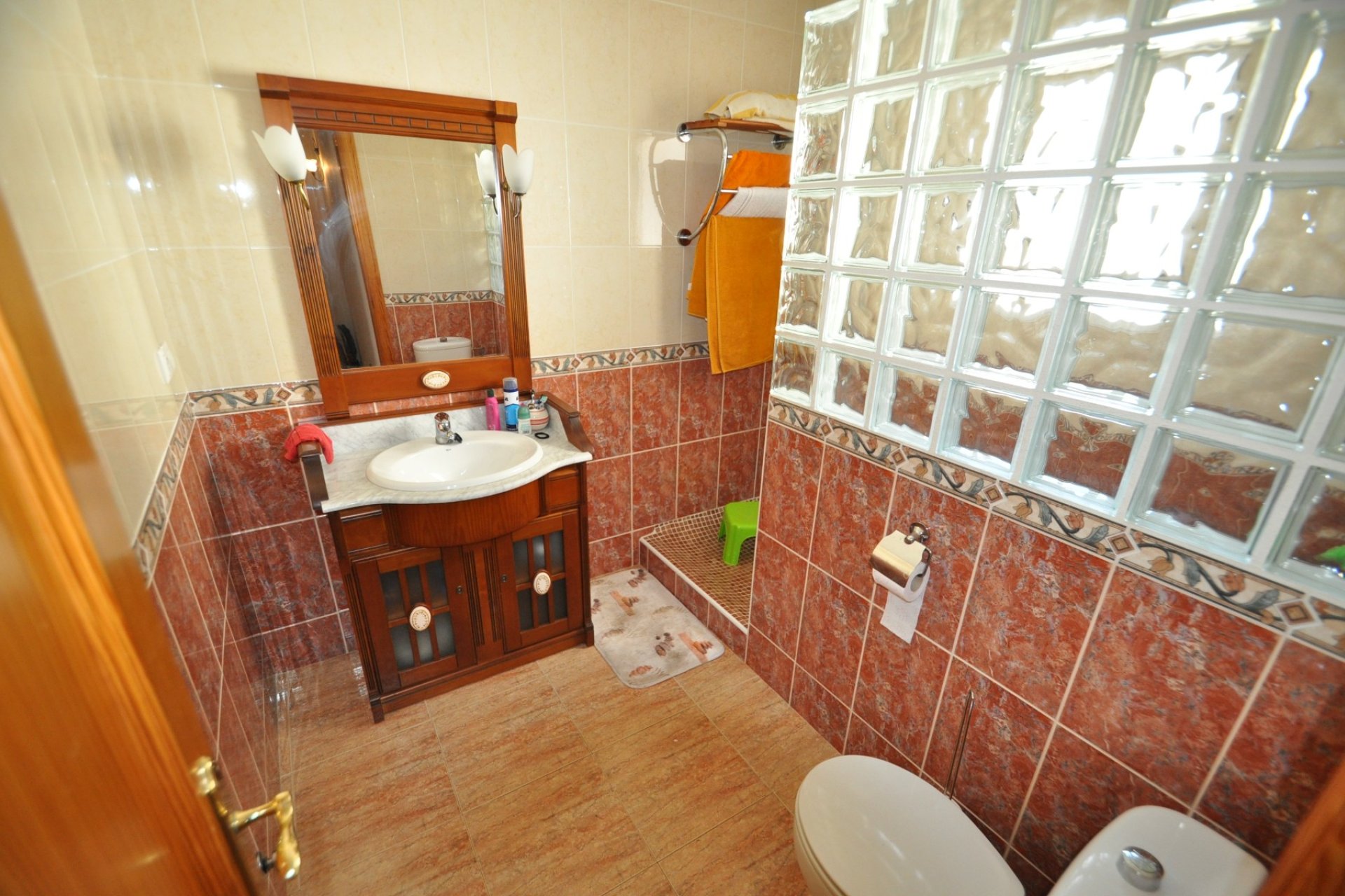 Használt Ingatlanok - Sorház -
Pinoso - Inland