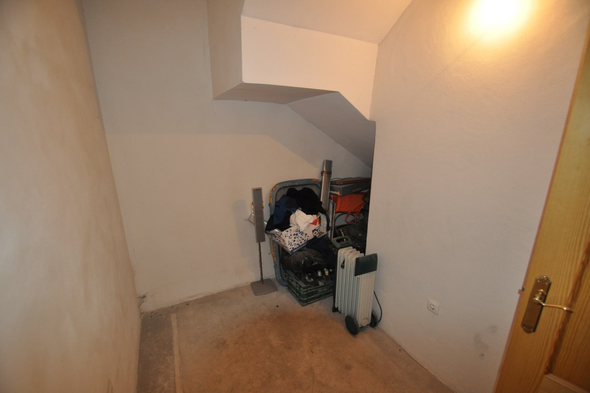 Használt Ingatlanok - Sorház -
Pinoso - Inland