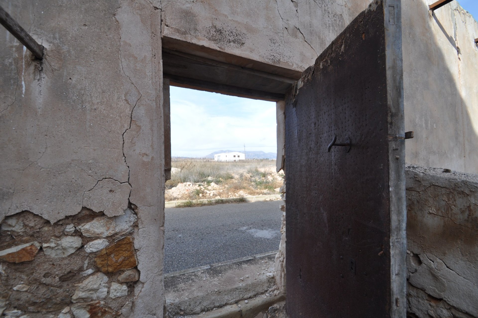 Használt Ingatlanok - Sorház -
Pinoso - Inland