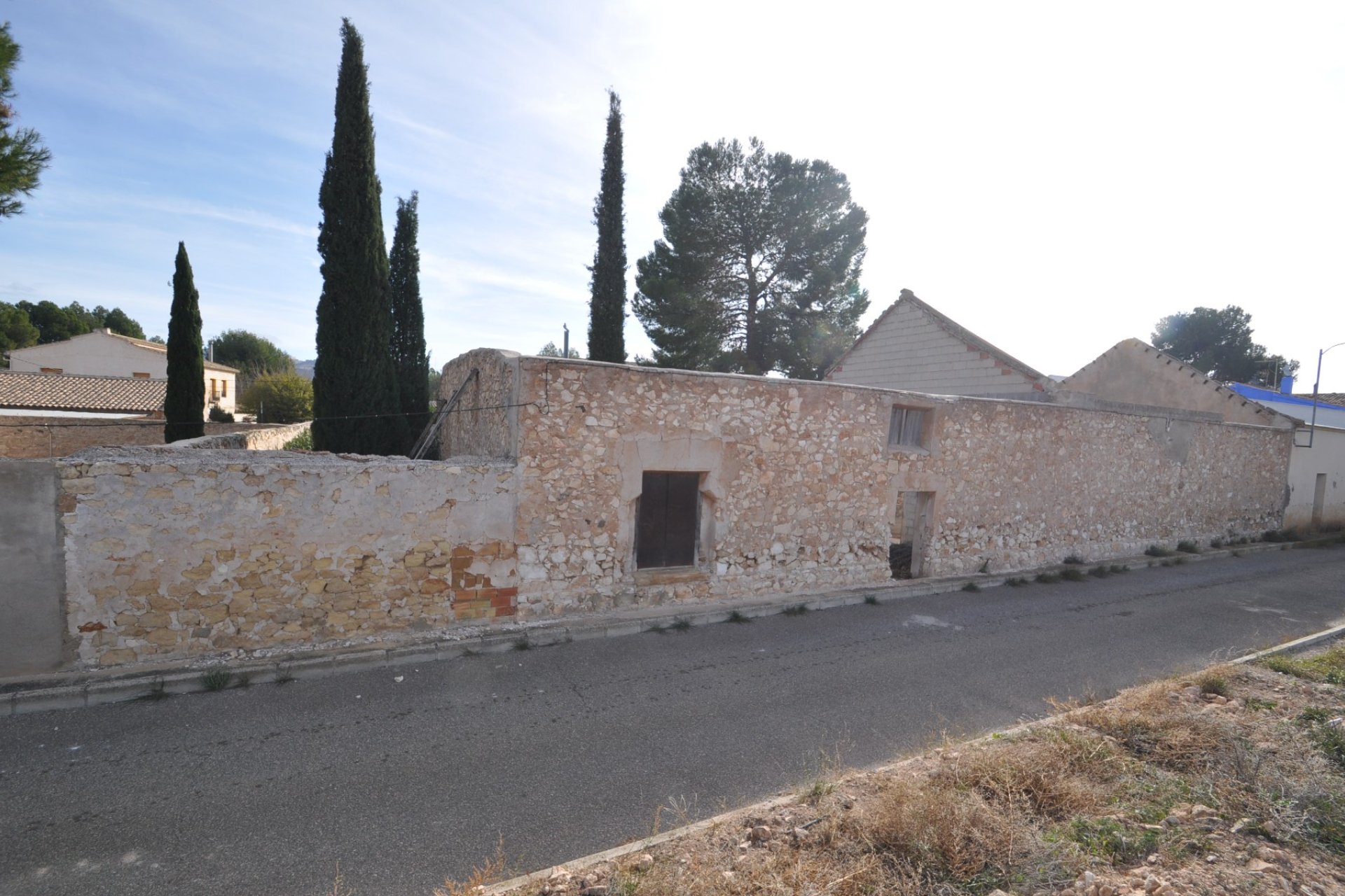 Használt Ingatlanok - Sorház -
Pinoso - Inland