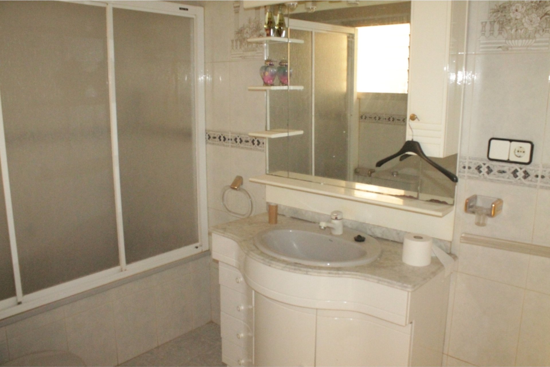 Használt Ingatlanok - Sorház -
Pinoso - Inland