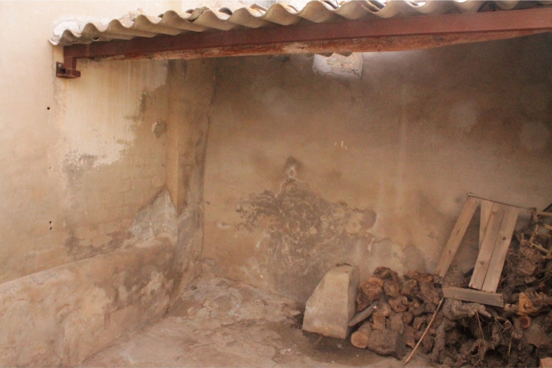 Használt Ingatlanok - Sorház -
Pinoso - Inland