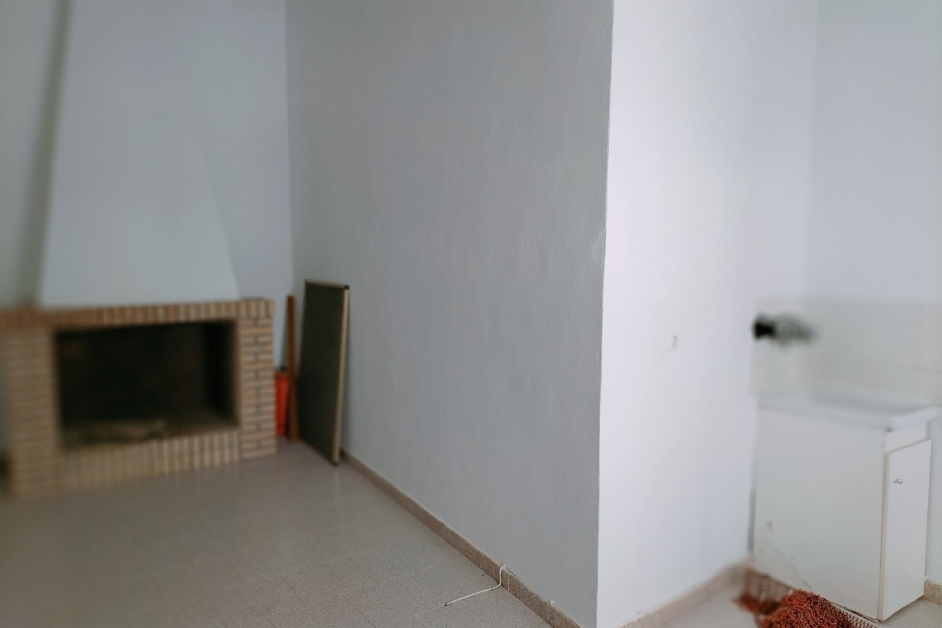 Használt Ingatlanok - Sorház -
Sax - Inland