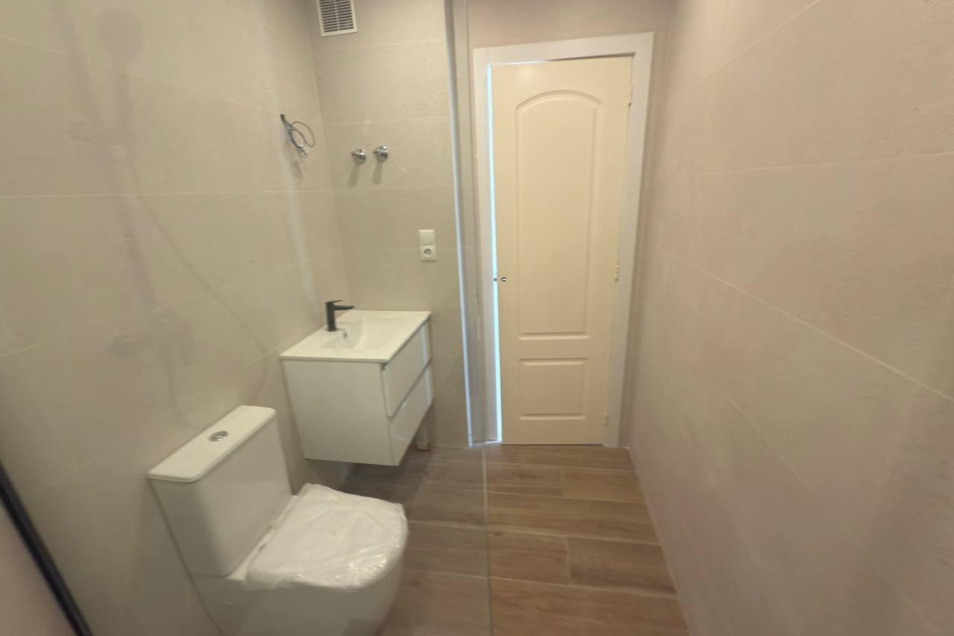 Használt Ingatlanok - Sorház -
Torrevieja - Aguas Nuevas