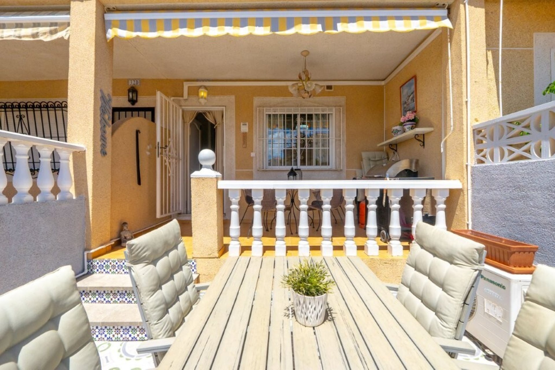 Használt Ingatlanok - Sorház -
Torrevieja - Aguas Nuevas