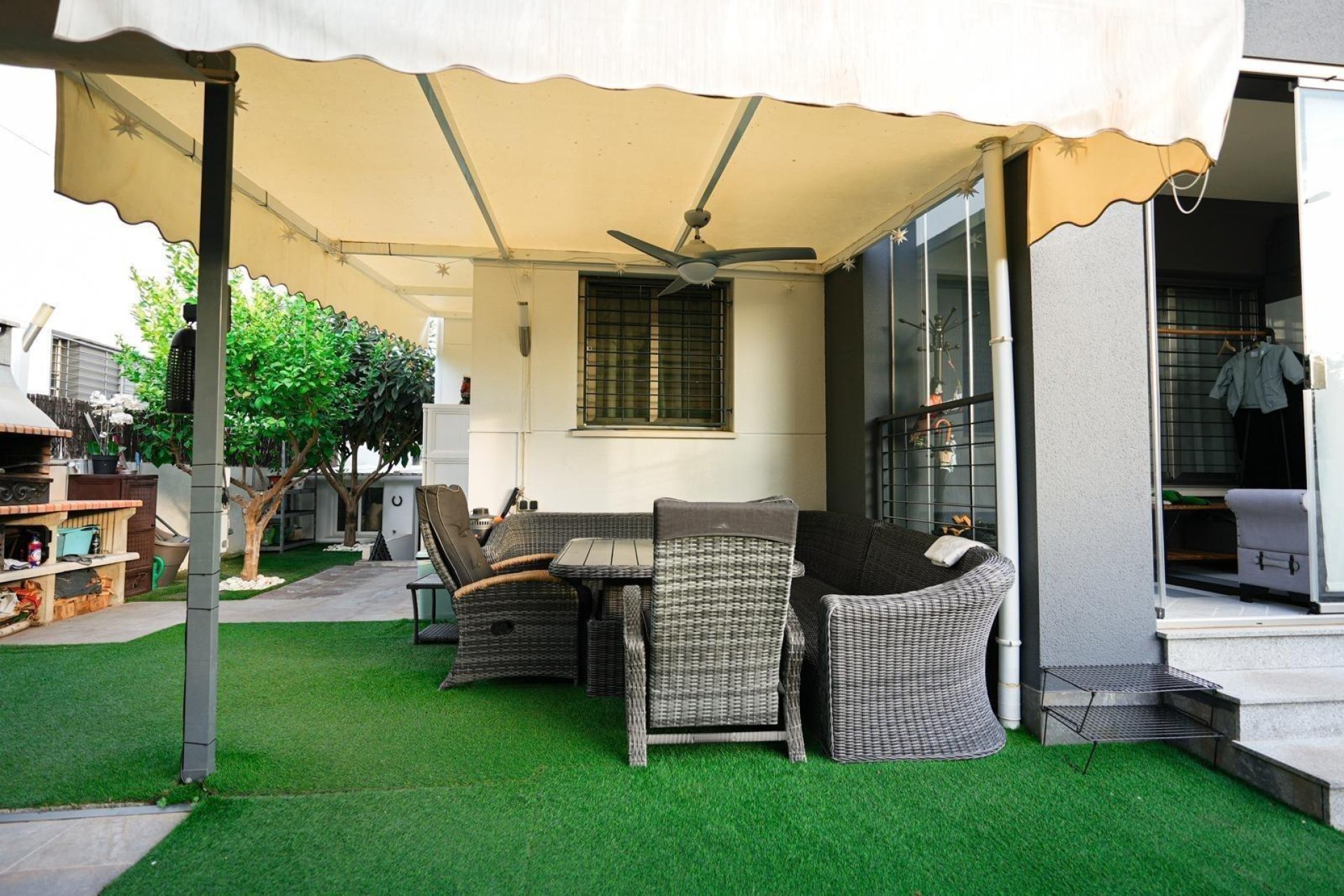 Használt Ingatlanok - Sorház -
Torrevieja - Aguas Nuevas