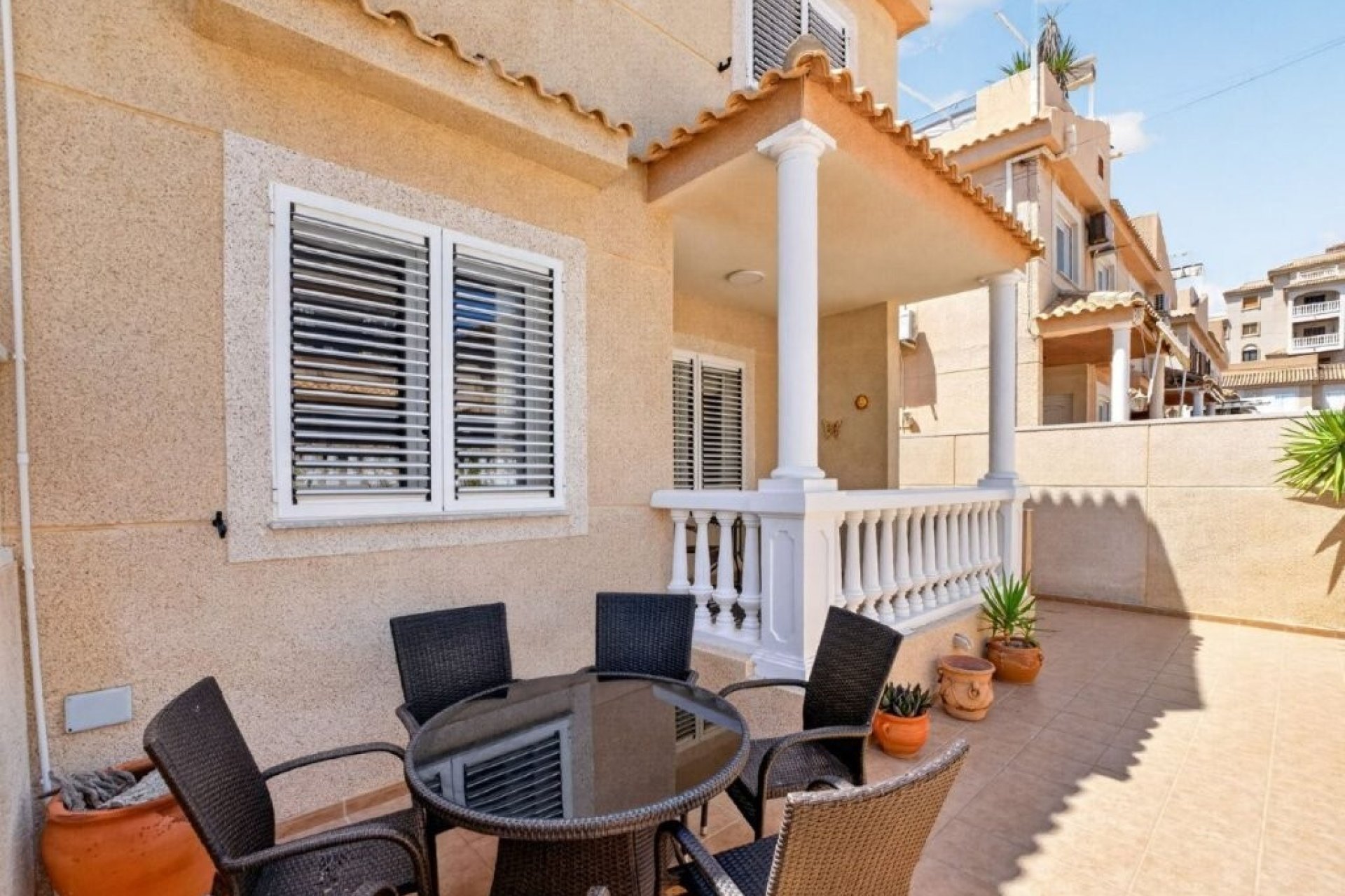 Használt Ingatlanok - Sorház -
Torrevieja - Cabo Cervera