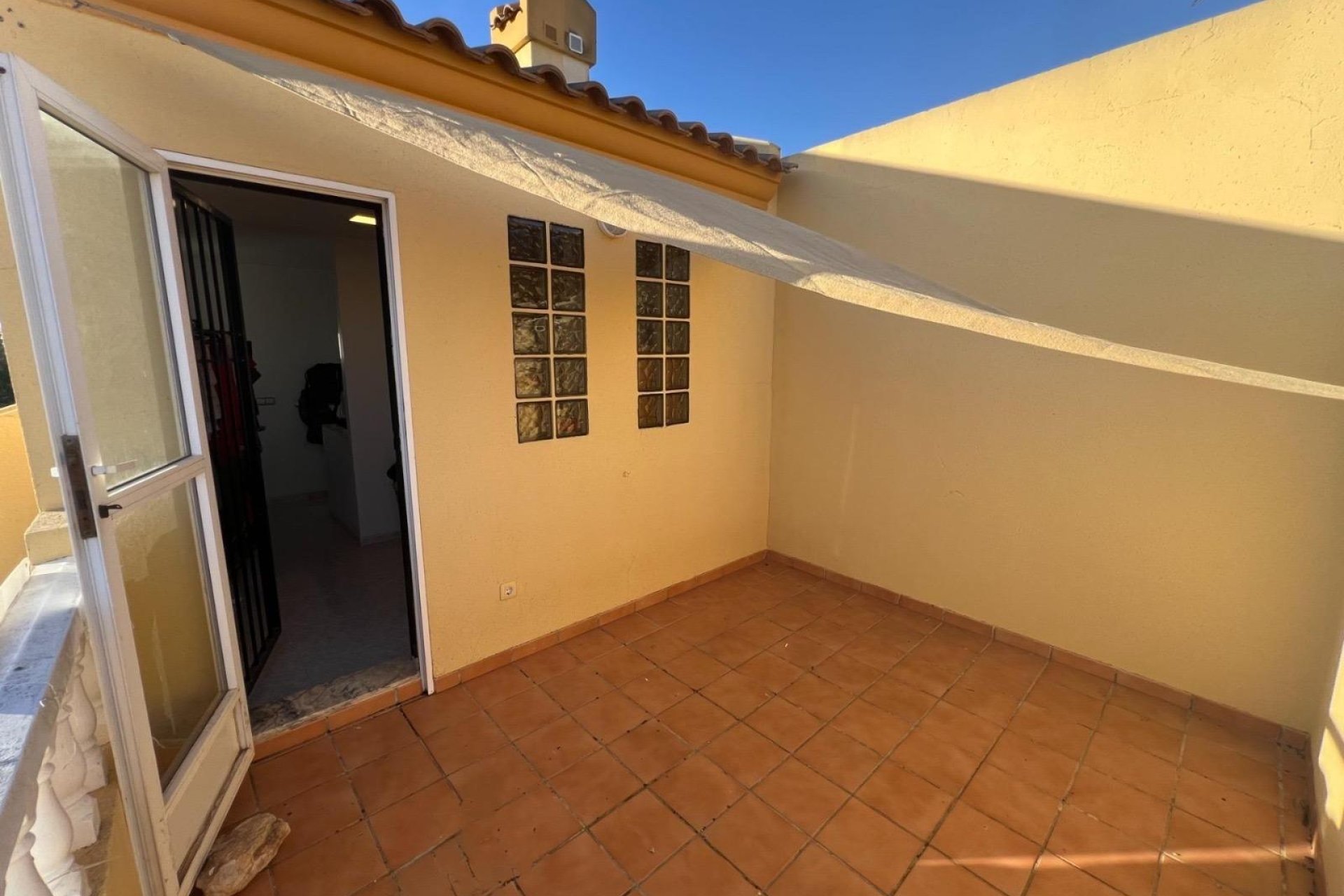 Használt Ingatlanok - Sorház -
Torrevieja - Calas Blanca