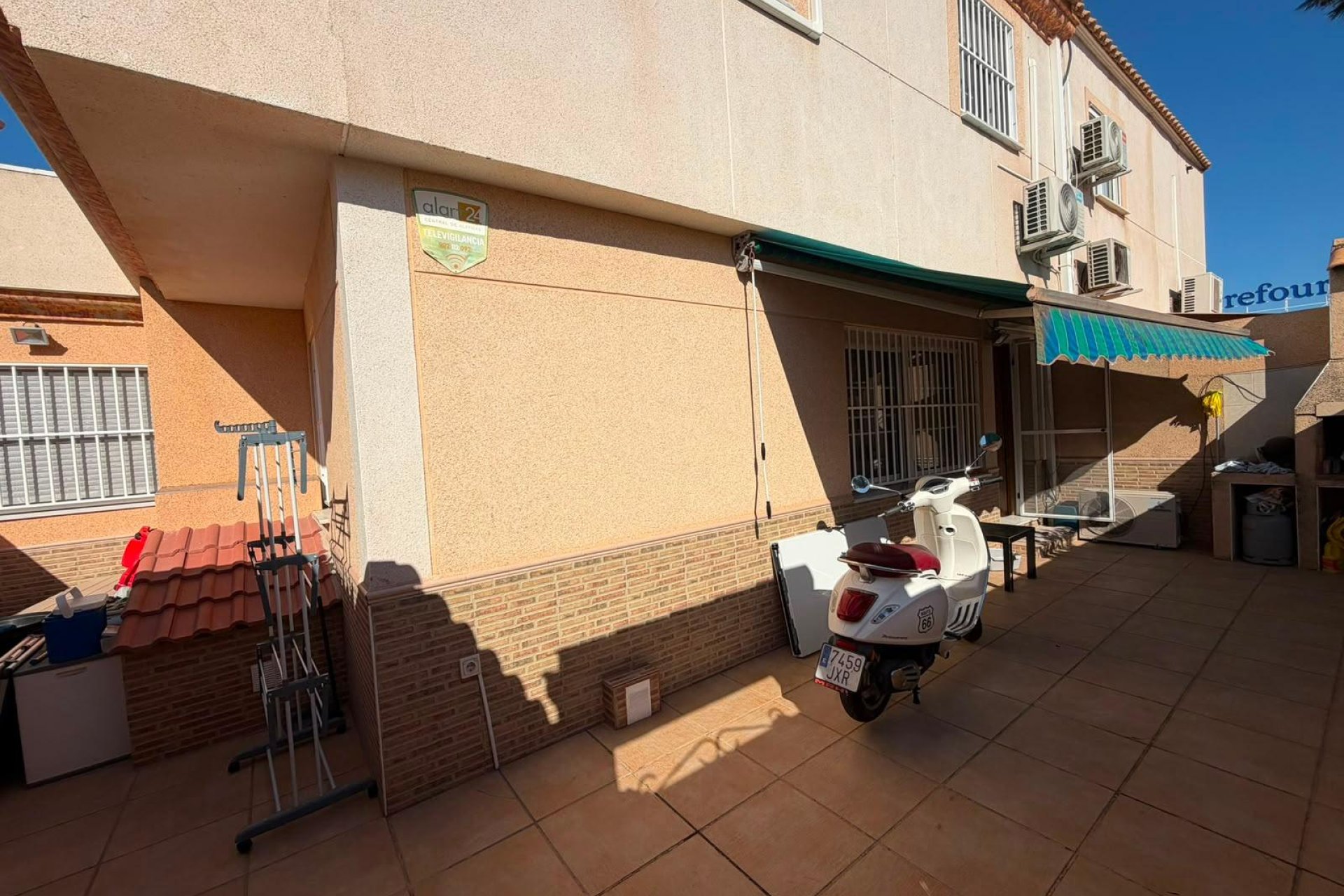 Használt Ingatlanok - Sorház -
Torrevieja - Carrefour