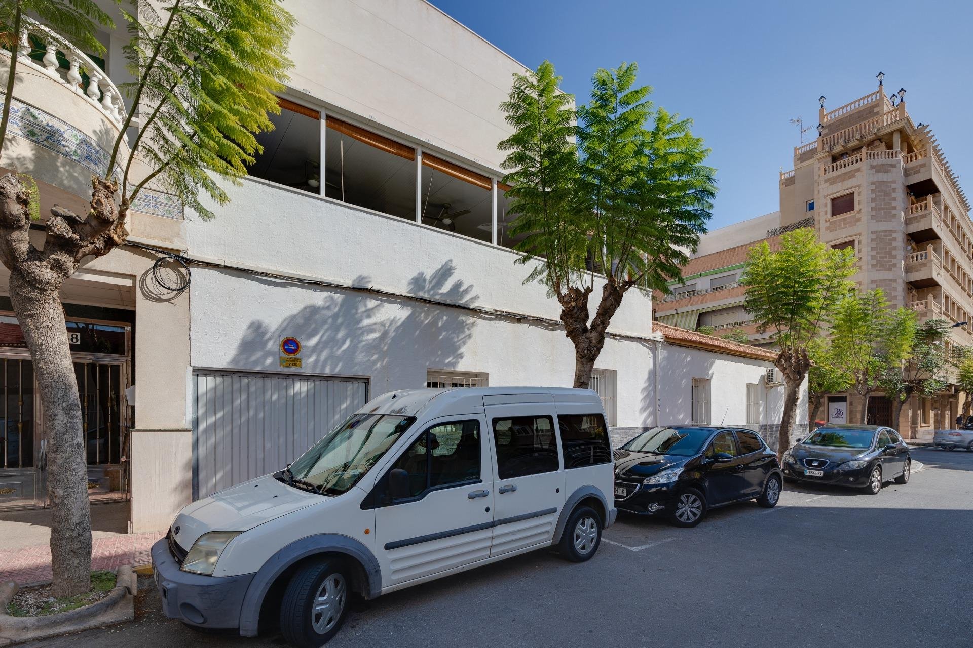 Használt Ingatlanok - Sorház -
Torrevieja - Centrum