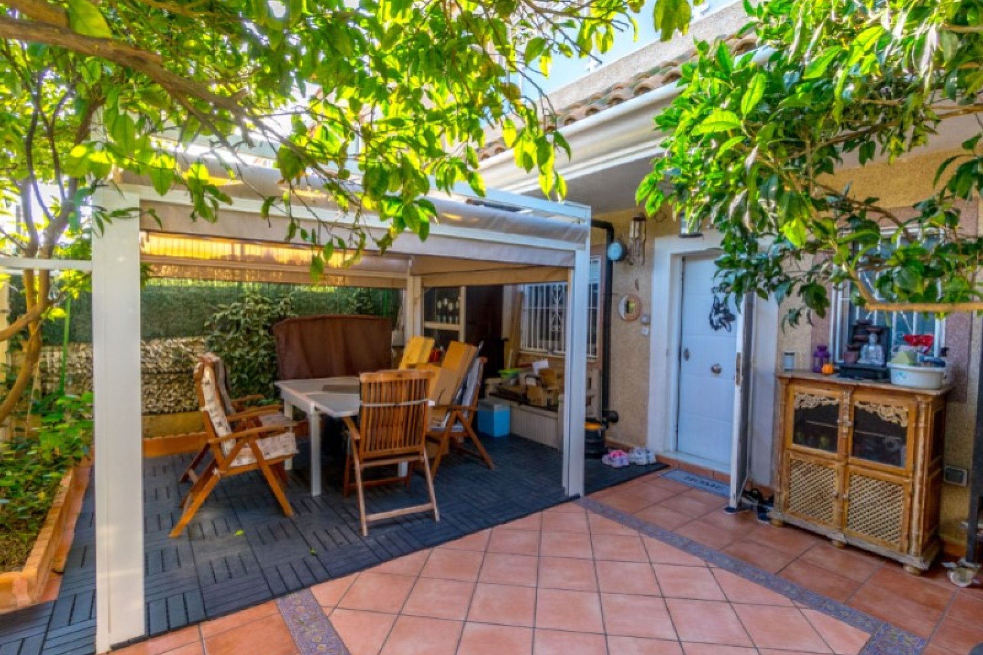 Használt Ingatlanok - Sorház -
Torrevieja - Costa Blanca