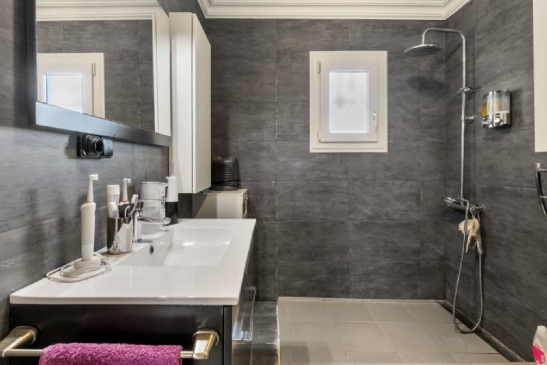 Használt Ingatlanok - Sorház -
Torrevieja - Costa Blanca