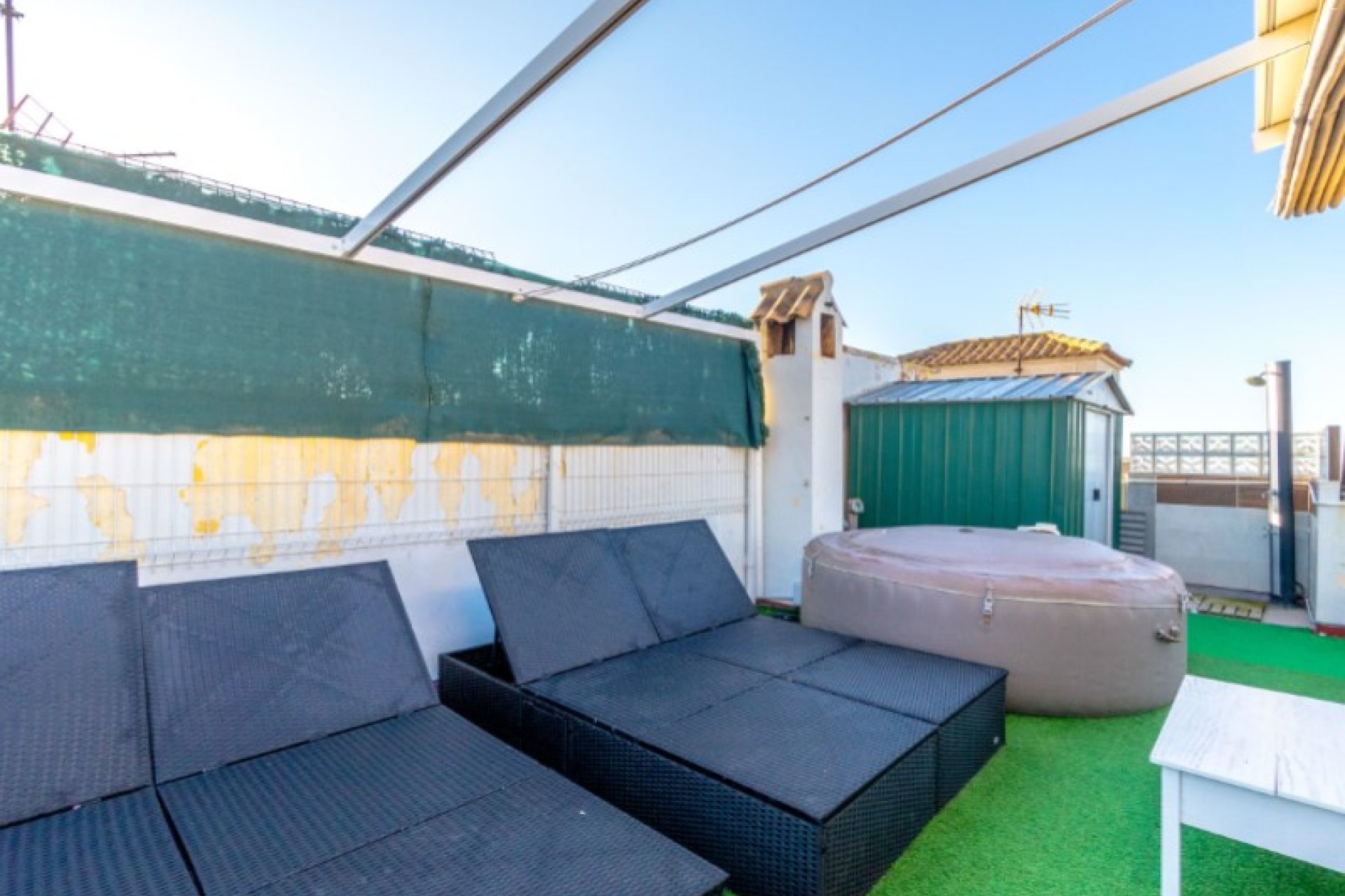 Használt Ingatlanok - Sorház -
Torrevieja - Costa Blanca