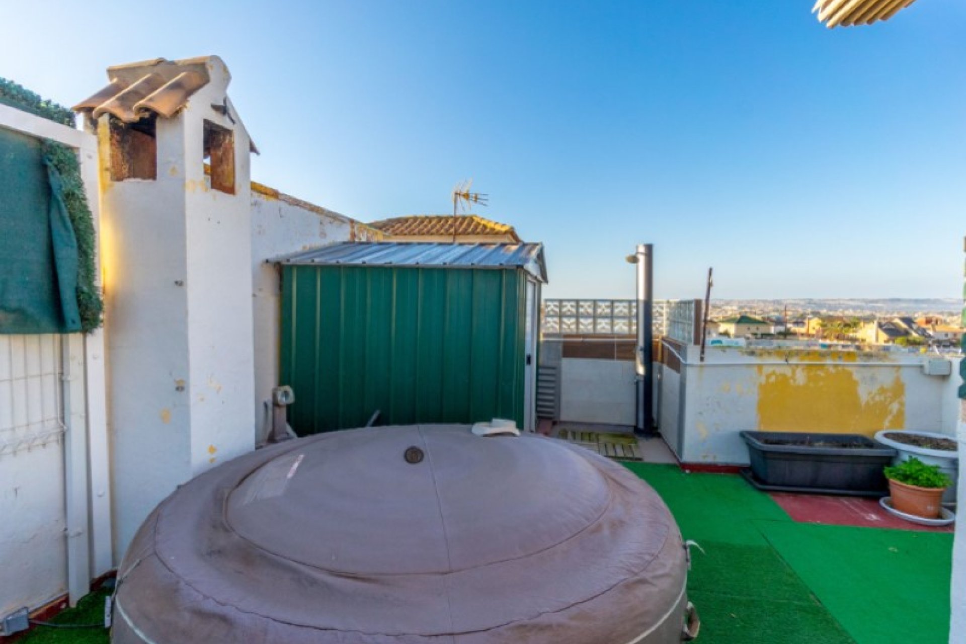 Használt Ingatlanok - Sorház -
Torrevieja - Costa Blanca