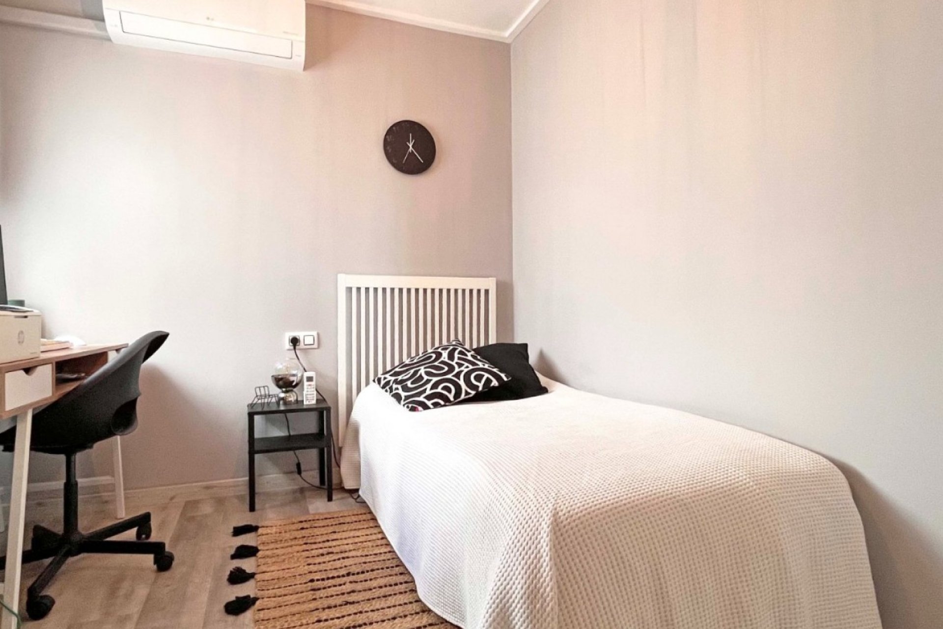 Használt Ingatlanok - Sorház -
Torrevieja - Costa Blanca