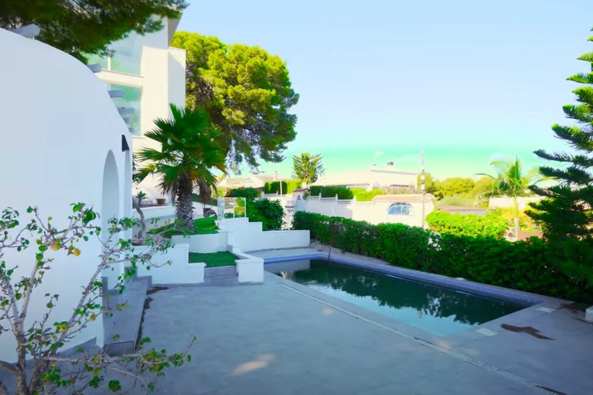 Használt Ingatlanok - Sorház -
Torrevieja - Costa Blanca