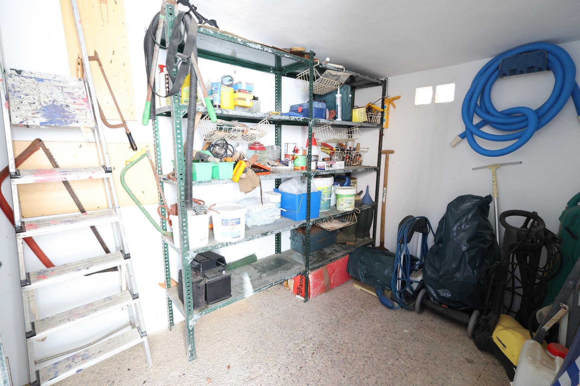 Használt Ingatlanok - Sorház -
Torrevieja - Costa Blanca