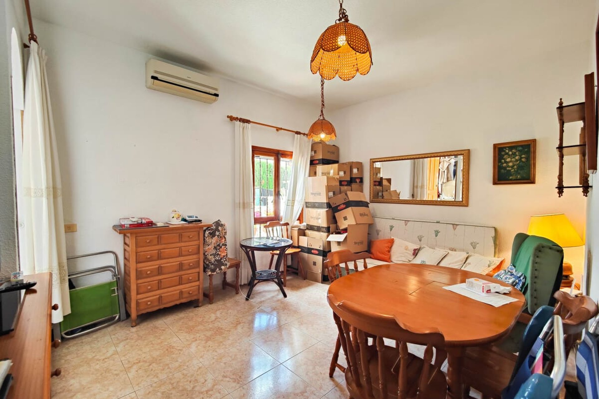 Használt Ingatlanok - Sorház -
Torrevieja - Costa Blanca