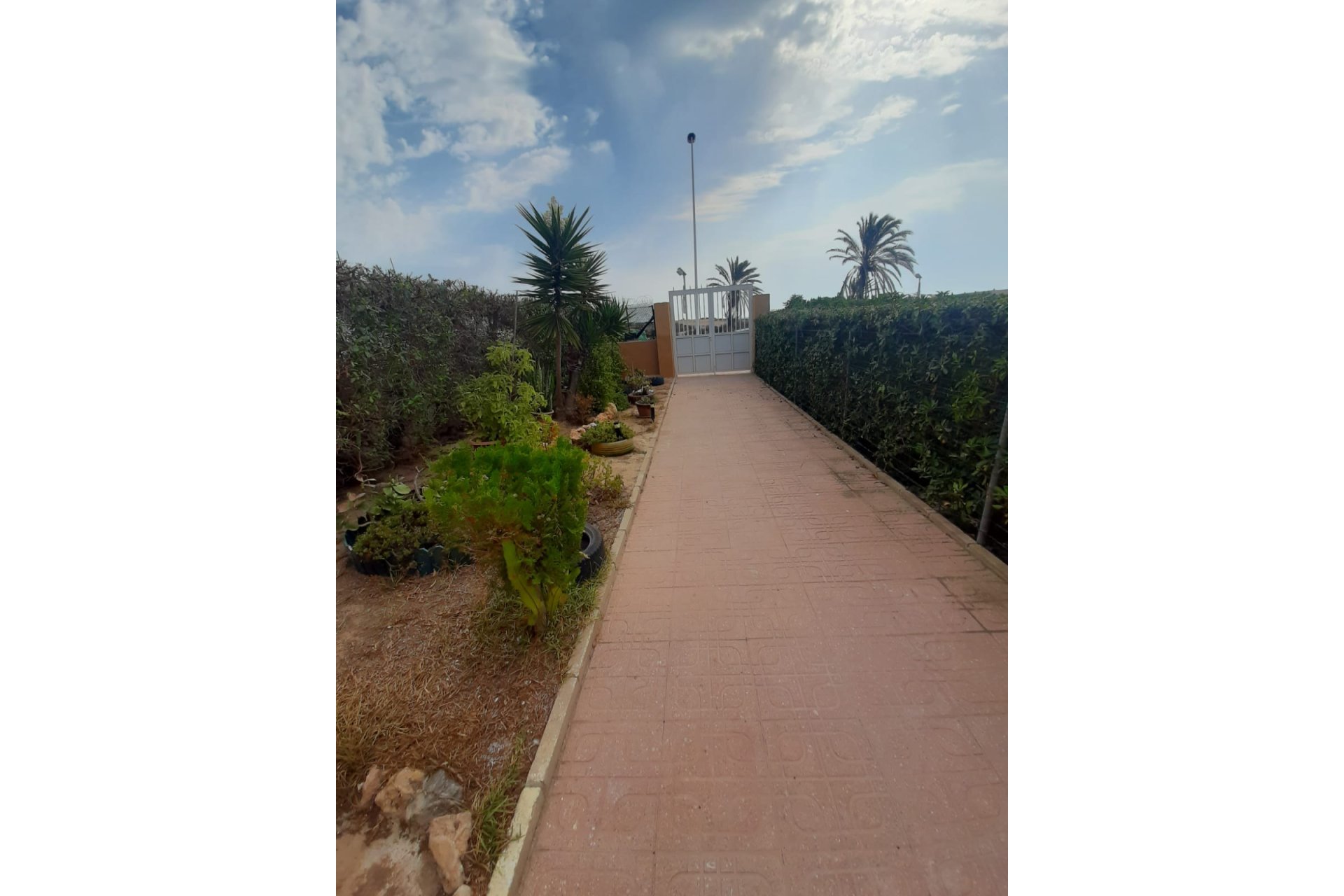 Használt Ingatlanok - Sorház -
Torrevieja - Costa Blanca