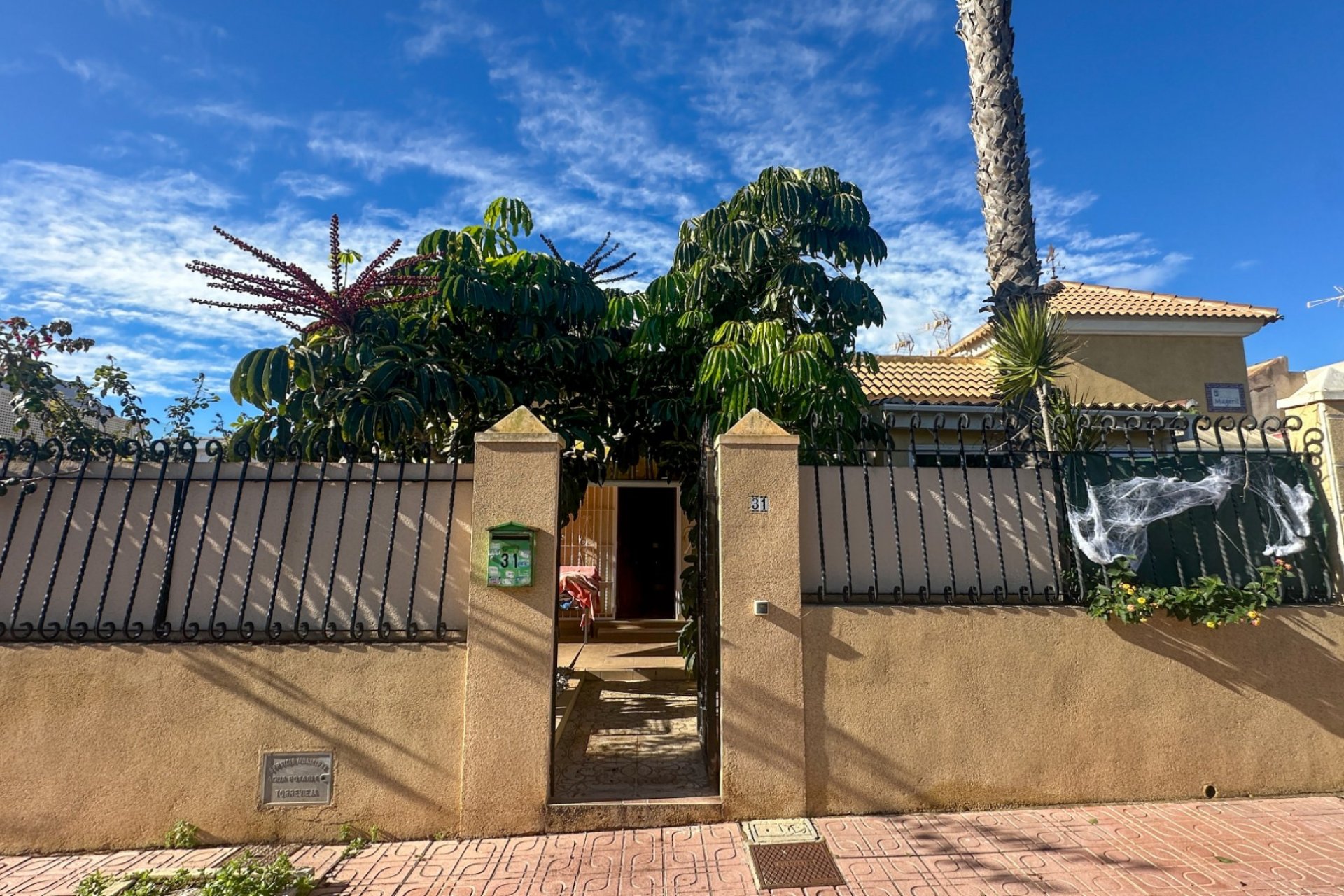 Használt Ingatlanok - Sorház -
Torrevieja - Costa Blanca