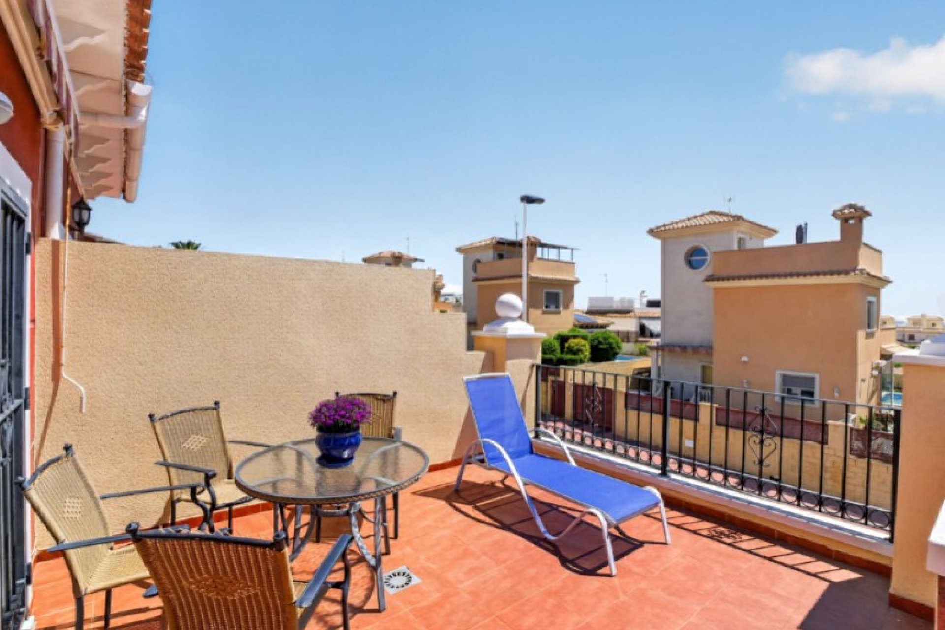 Használt Ingatlanok - Sorház -
Torrevieja - Costa Blanca
